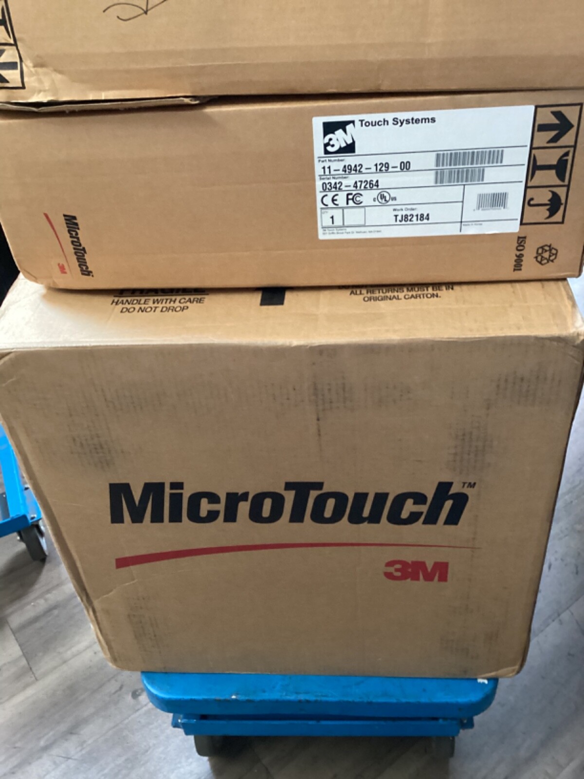 3M MicroTouch 11-4942-129-00 Touchscreen LCD Monitor