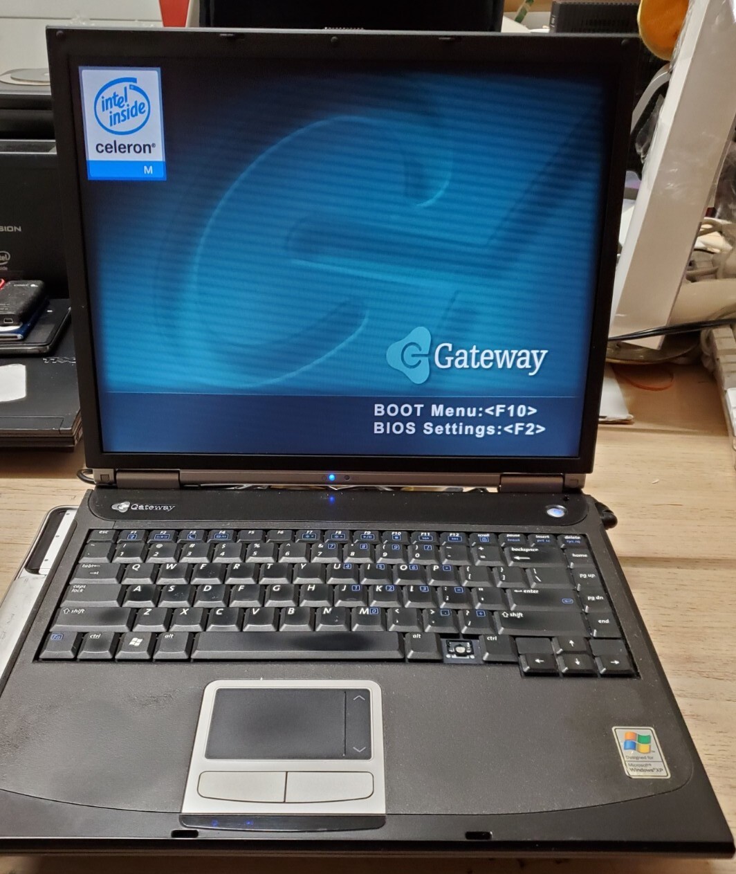Nostalgic Gateway Laptop 1 GB RAM (Model 4012) Boots to Bios