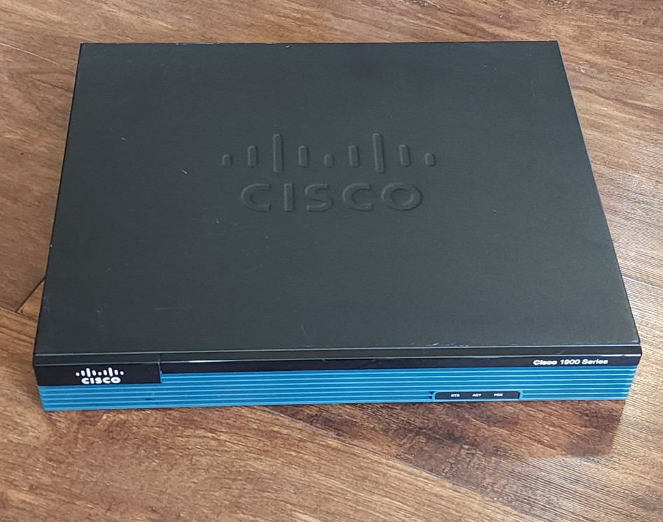 Cisco 1900 Series Model 1921 Gigabit Ethernet Service Router - TESTED WORKING