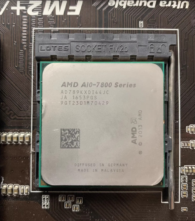 AMD A10-7890K CPU Processor FM2+ 4.10GHz Quad-Core 95W AMD Processor CPU