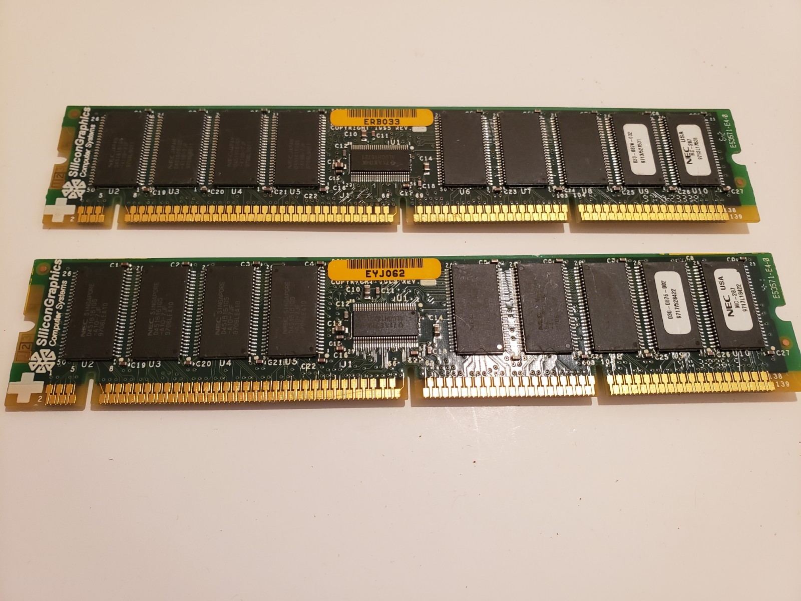 SGI 64MB Kit for O2  (consists of qty 2) 030-0876-002  32MB DIMMS