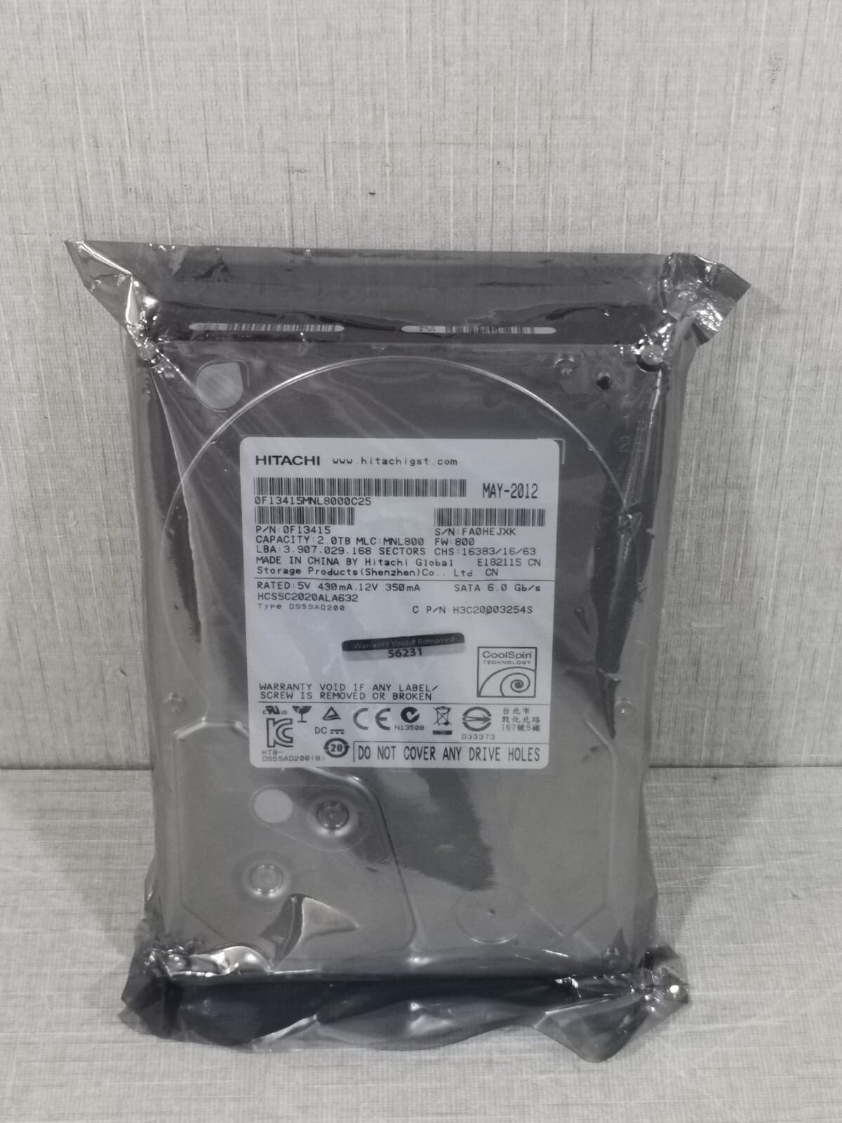 Hitachi HCS5C2020ALA632 P/N: 0F13415 MLC: MNL800, Capacity: 2TB - SEALED NO BOX