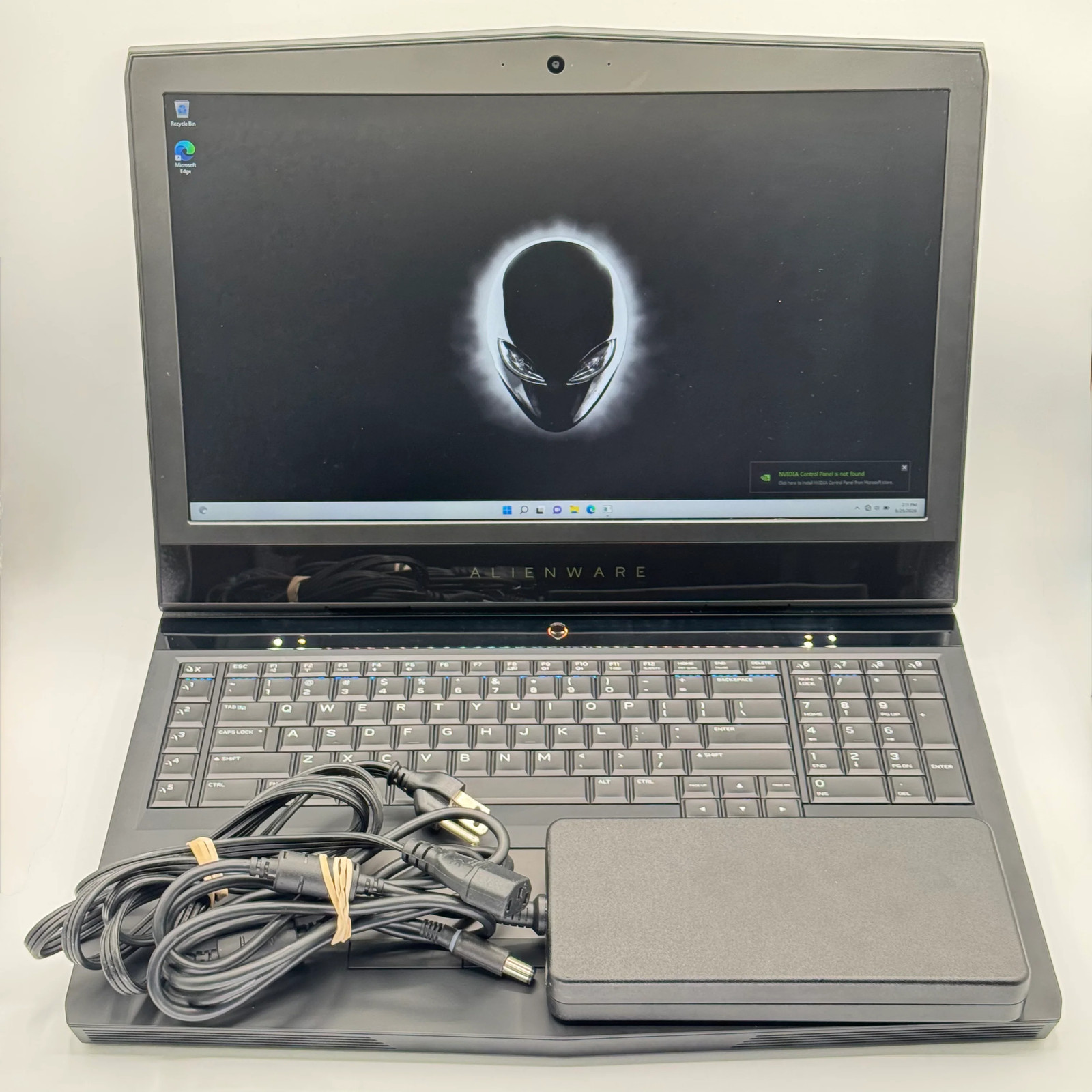 Alienware 17 R5 i7 16GB 1TB Black