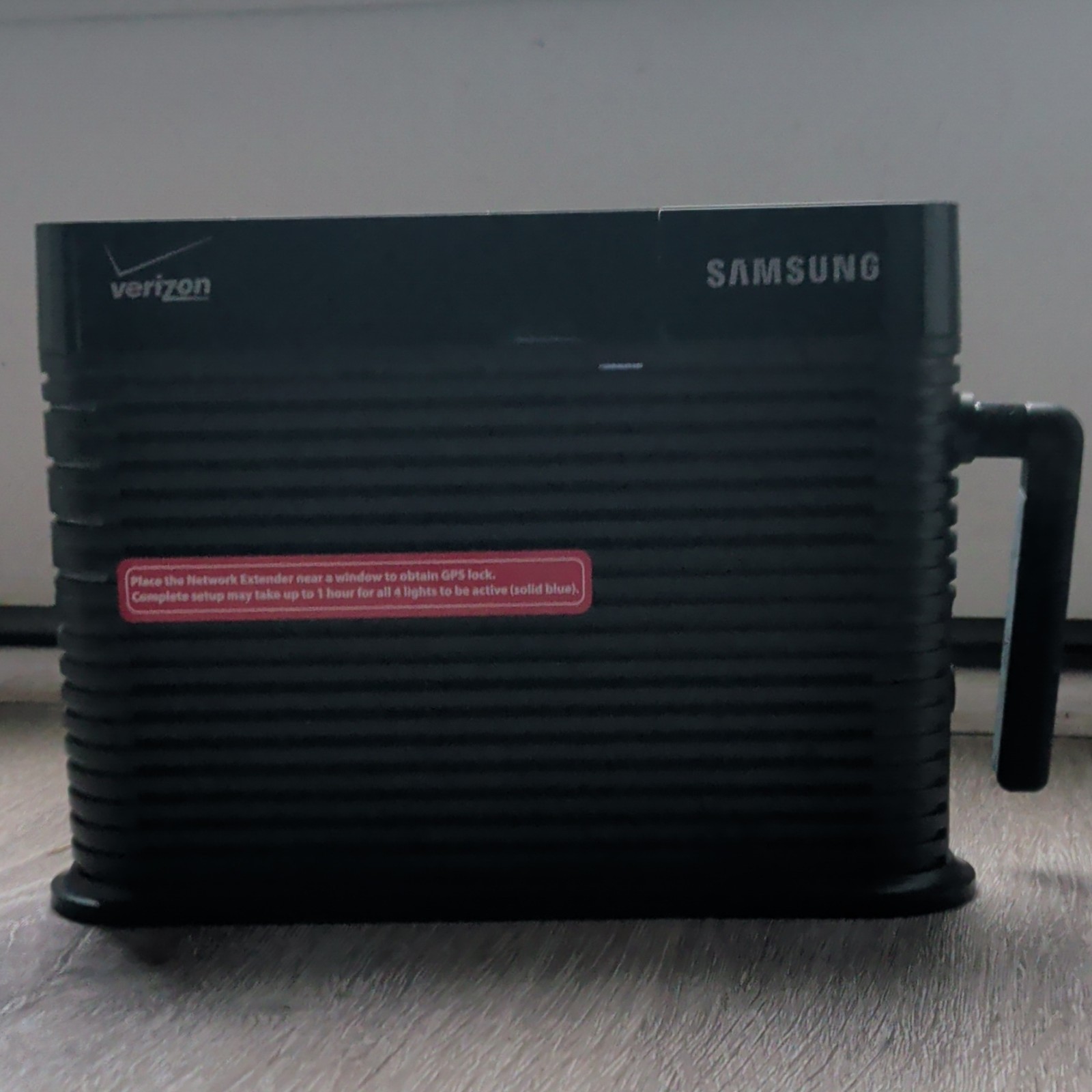 Samsung SCS-2U01 Verizon 4G LTE Wireless Network Extender w/ GPS Black