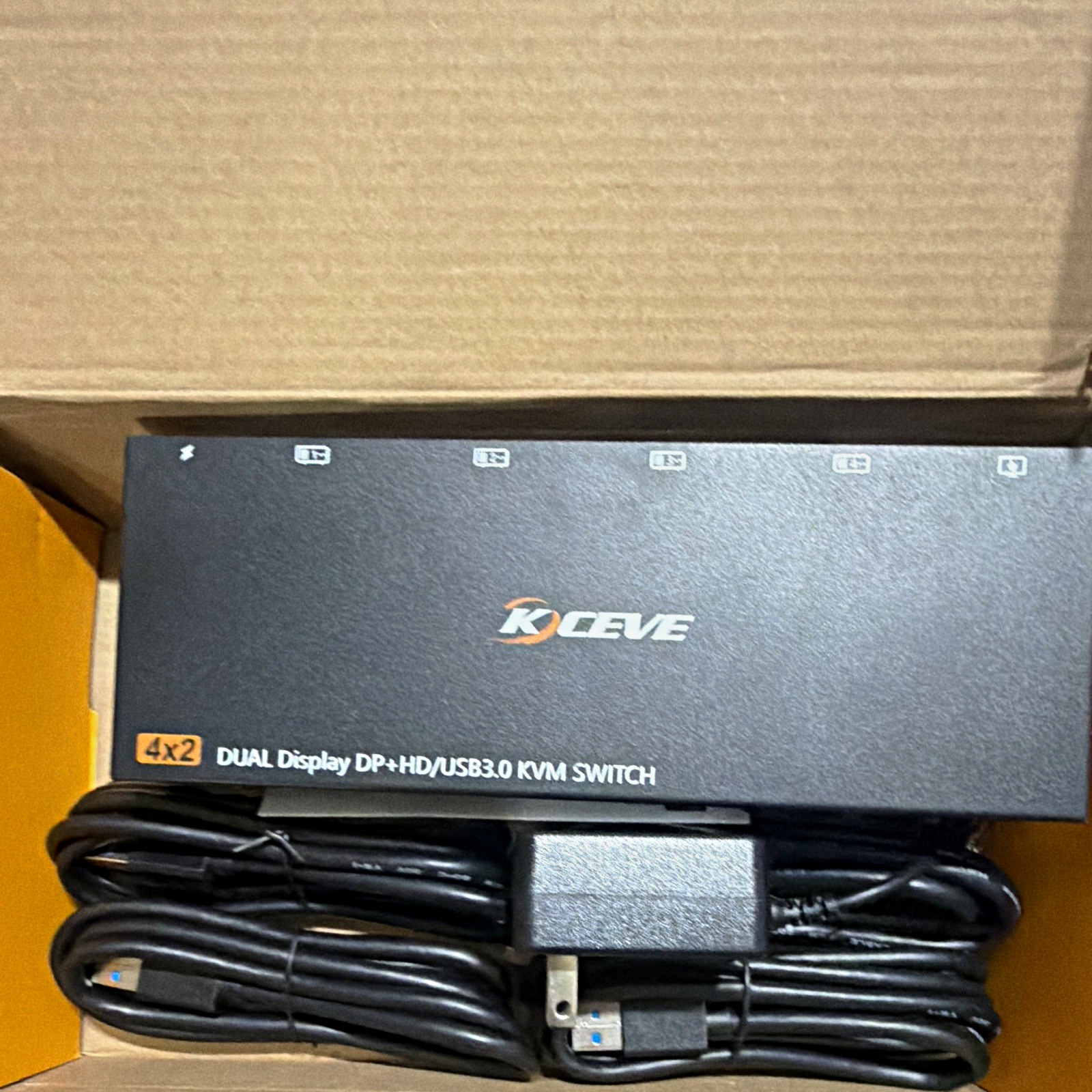 KCEVE 4x2 Dual Display KVM Switch Box DP HDMI USB 3.0 Black 3 ft