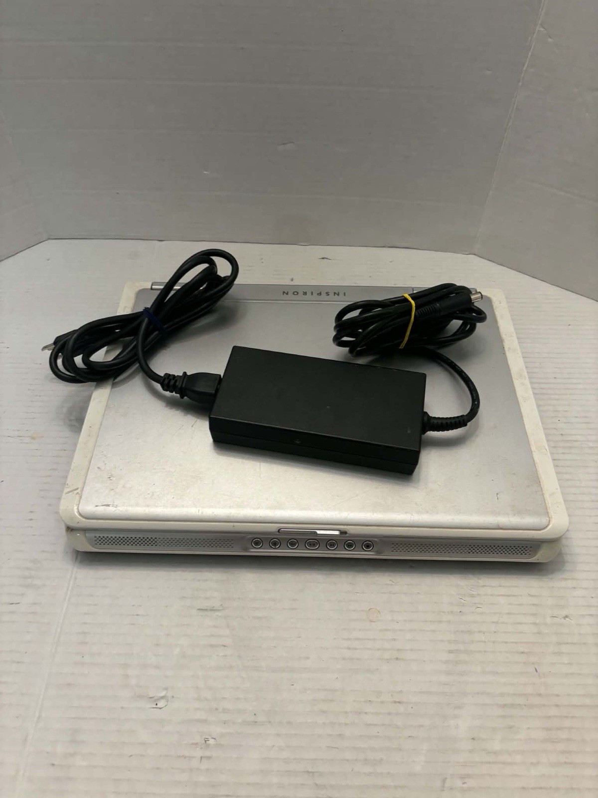 Dell Inspiron 6000 Laptop Pentium M 1.7GHz 2GB RAM Working Screen Issues