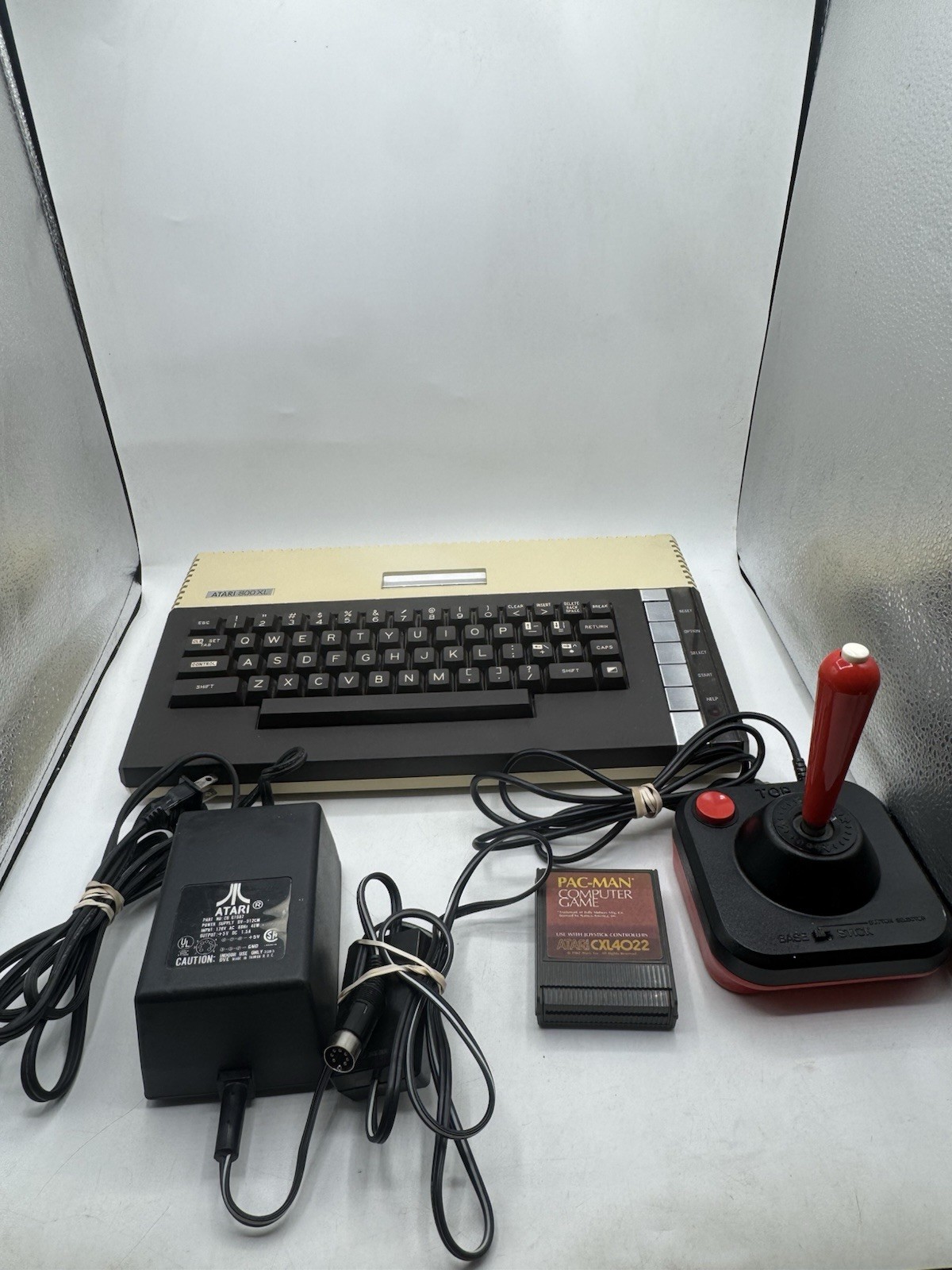 Atari 800XL 8-bit Computer  Tested & Working Keyboard w/ Power Adapter