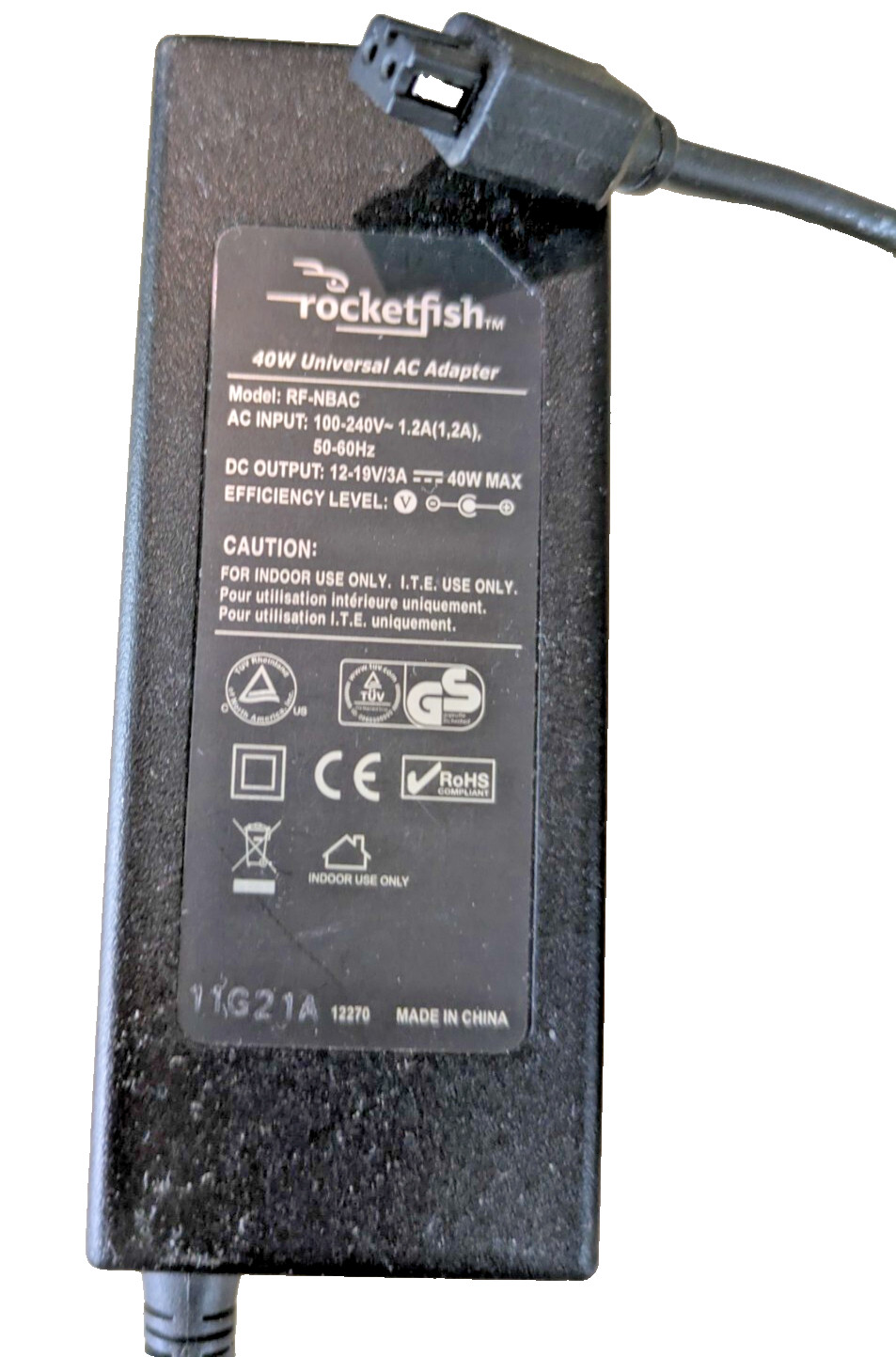 Rocketfish RF-NBAC Universal AC Power Adapter Laptop Charger 19V/3A 40W No Tips