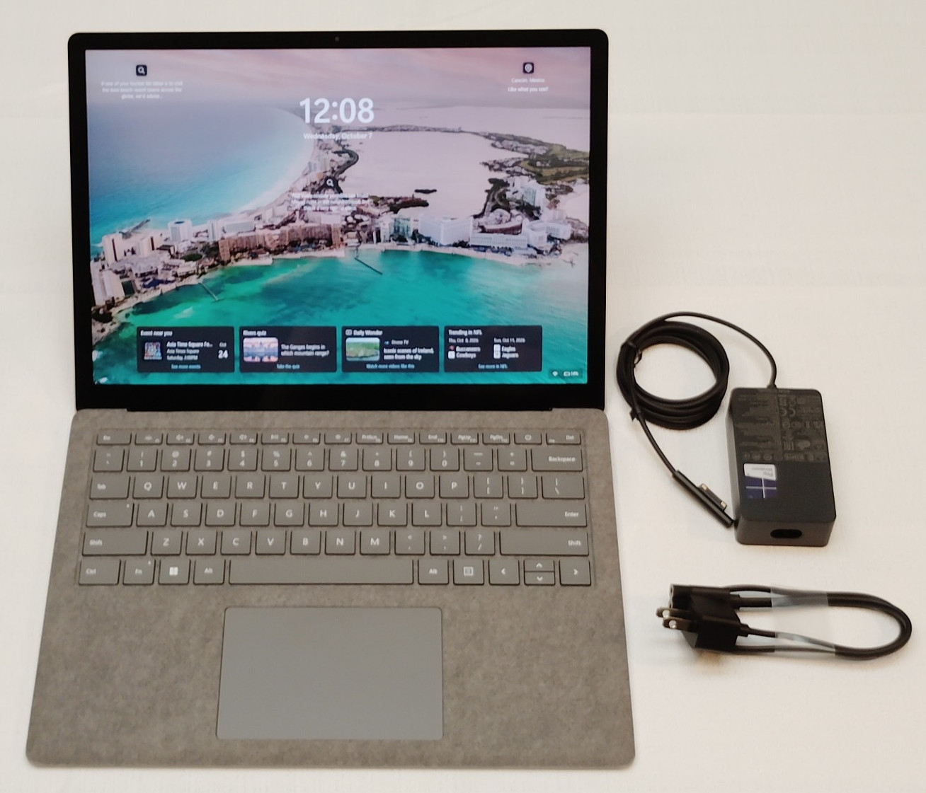 Microsoft Surface Laptop 3 – 13.5 in-10th Gen Core i5–1.2 GHz-8GB-256SSD-Win11