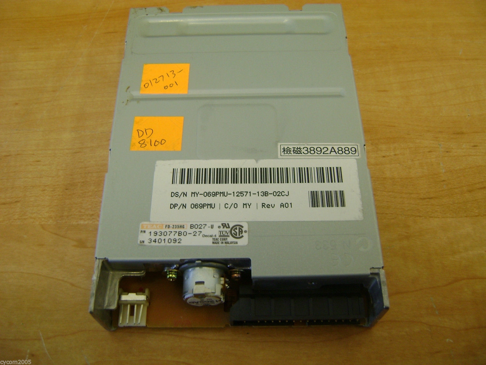 Teac 193077B0 27 1.44MB 3 5" Floppy Drive Dell 069PMU from Dell Dimension 8100