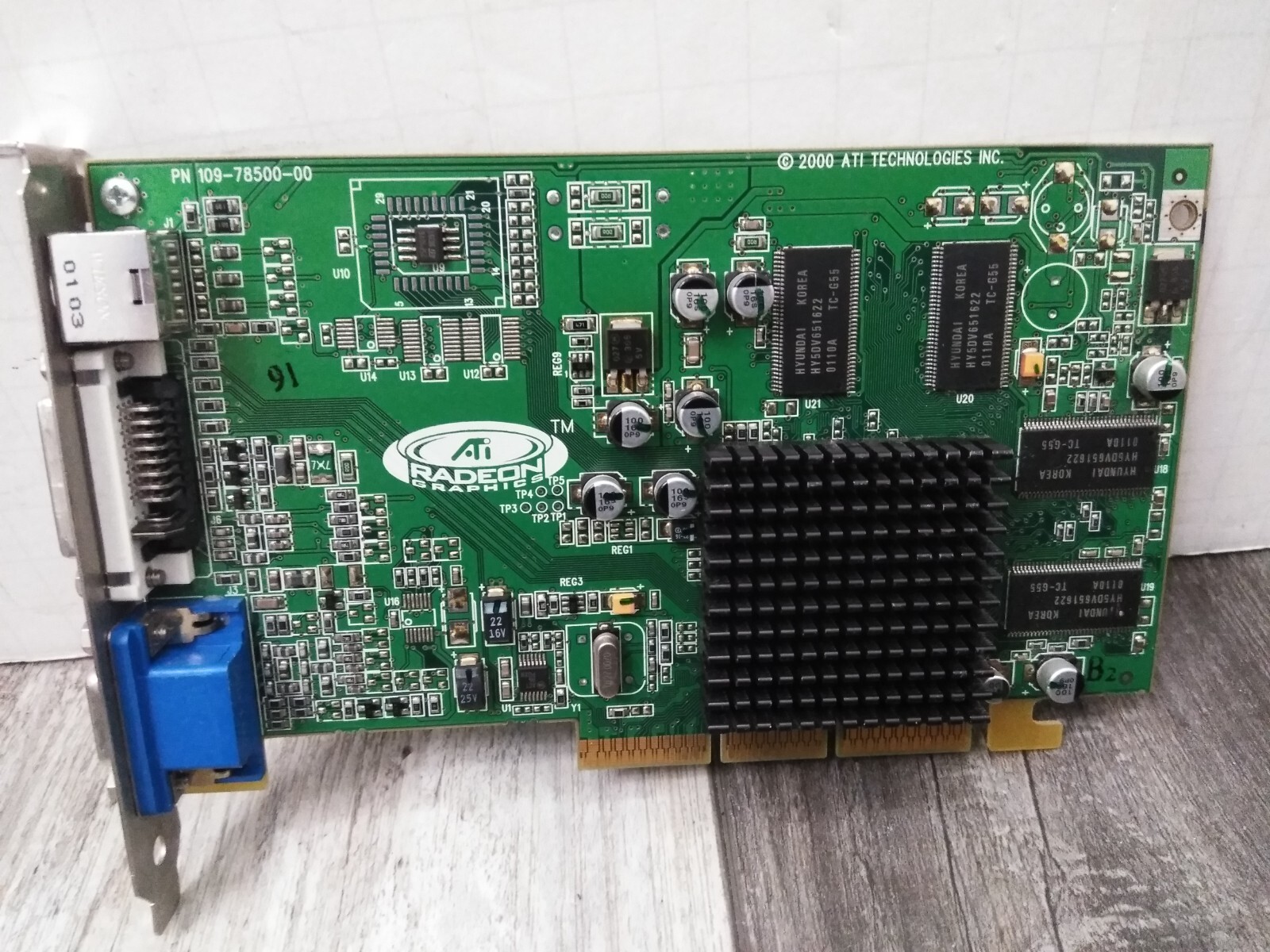 VTG. YEAR-2000,  ATI Radeon 7000, 32MB SDR, AGP 2x/4x, ATI RV100, VIDEO CARD
