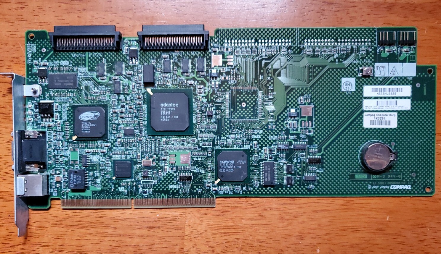 Compaq 241489-001 4K0294 SCSI Feature Board ML330