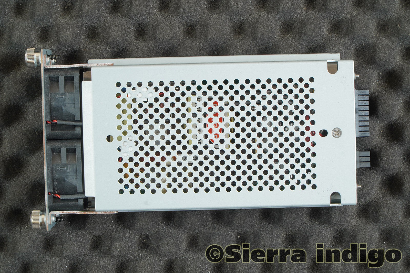 Tandberg Data T40 Power Supply T40-PSU SINPRO 260004/NA 120W PSU