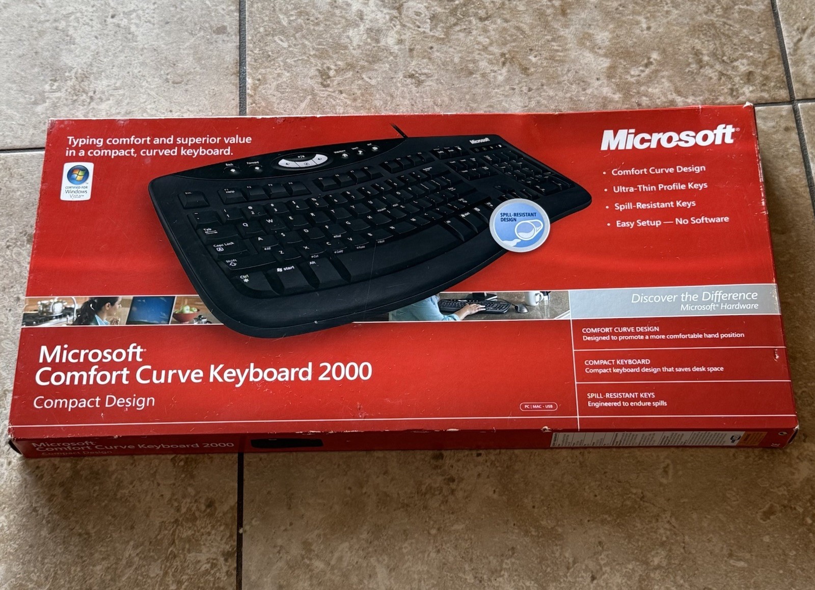 NEW SEALED Microsoft Comfort Curve Keyboard 2000 Wired USB Ergonomic Compact