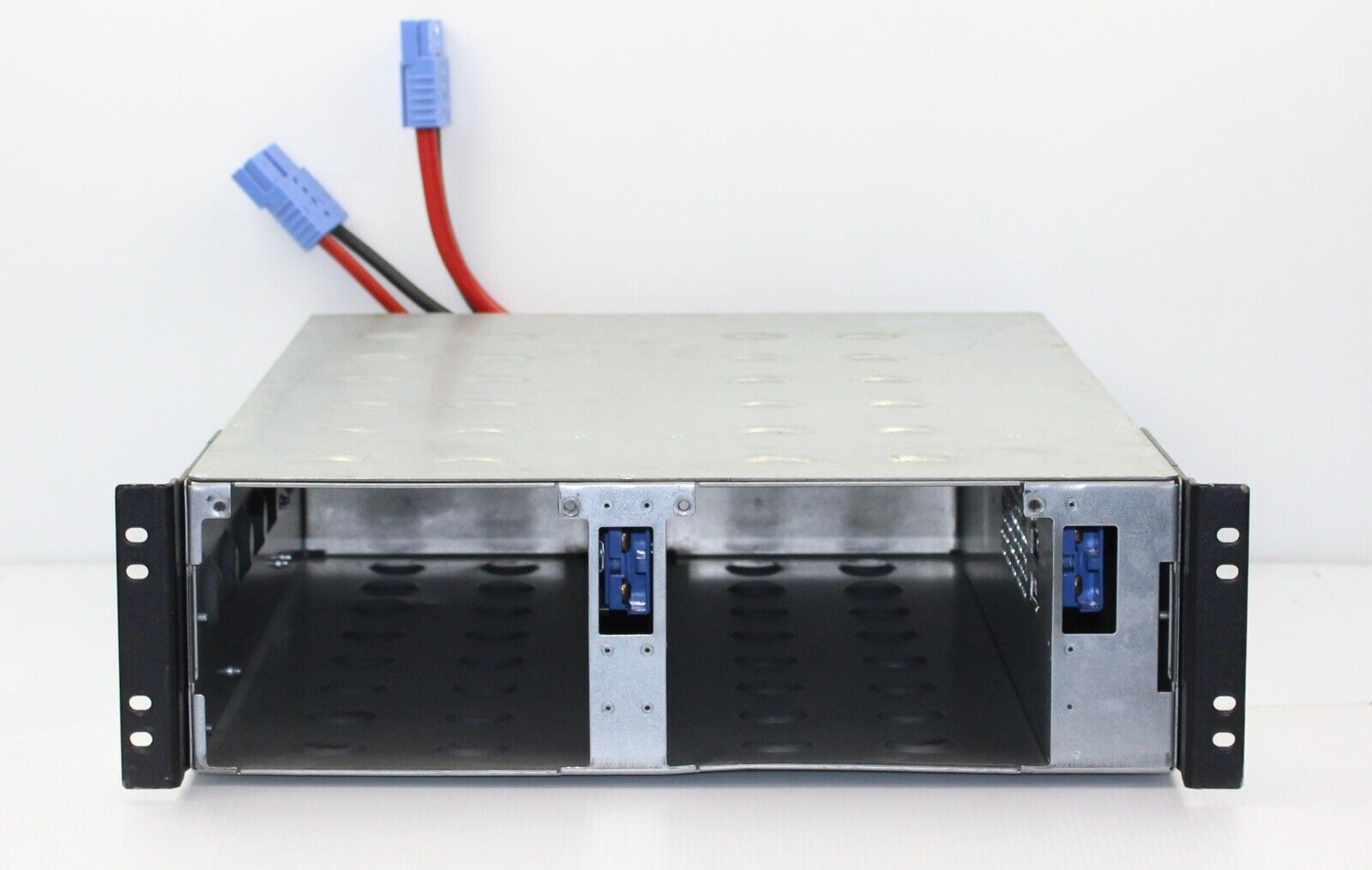 APC | SU48R3XLBP | Smart-UPS 48V RM 3U External Battery Pack -No Trays/Batteries