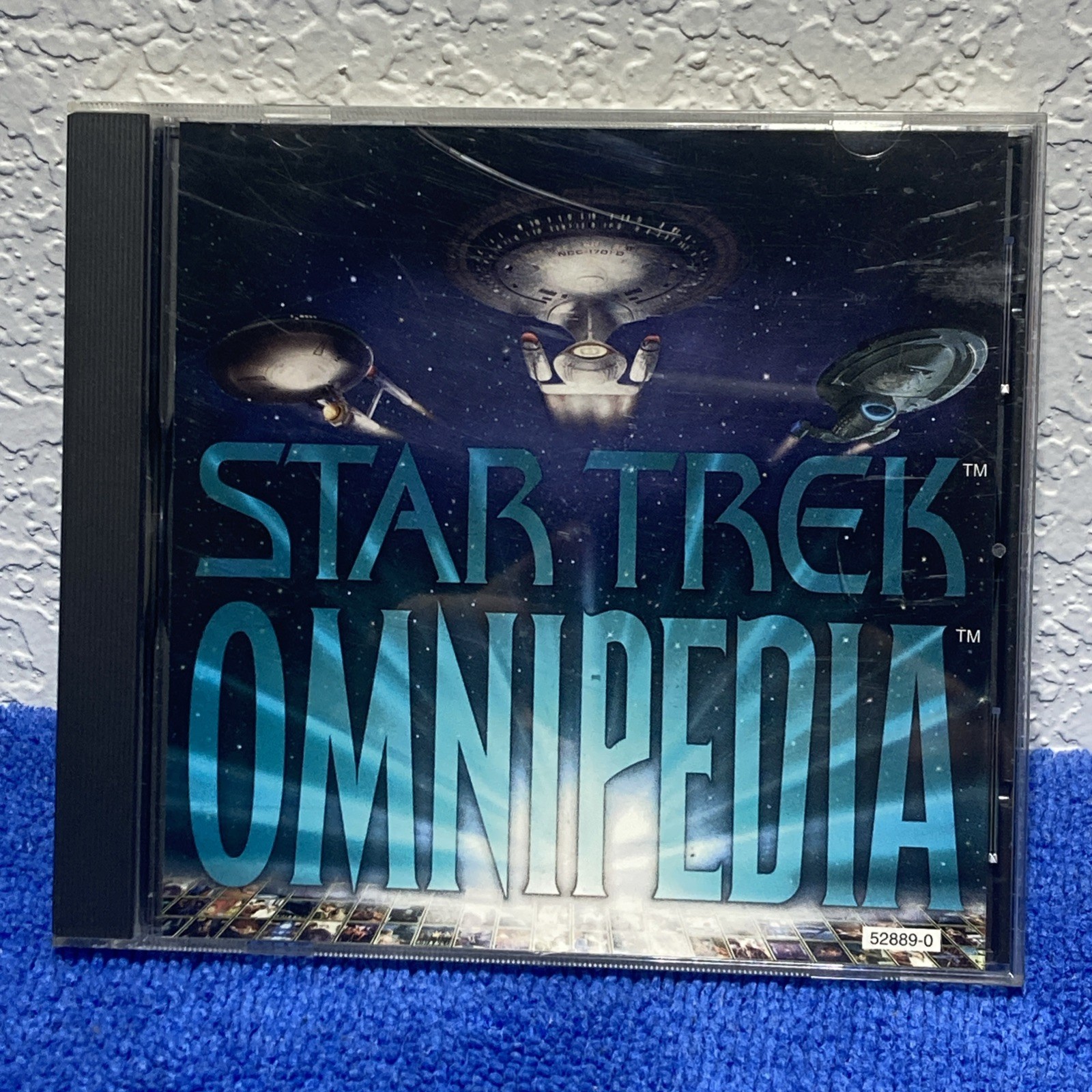 Star Trek Omnipedia Computer Interactive CD Vintage 1995