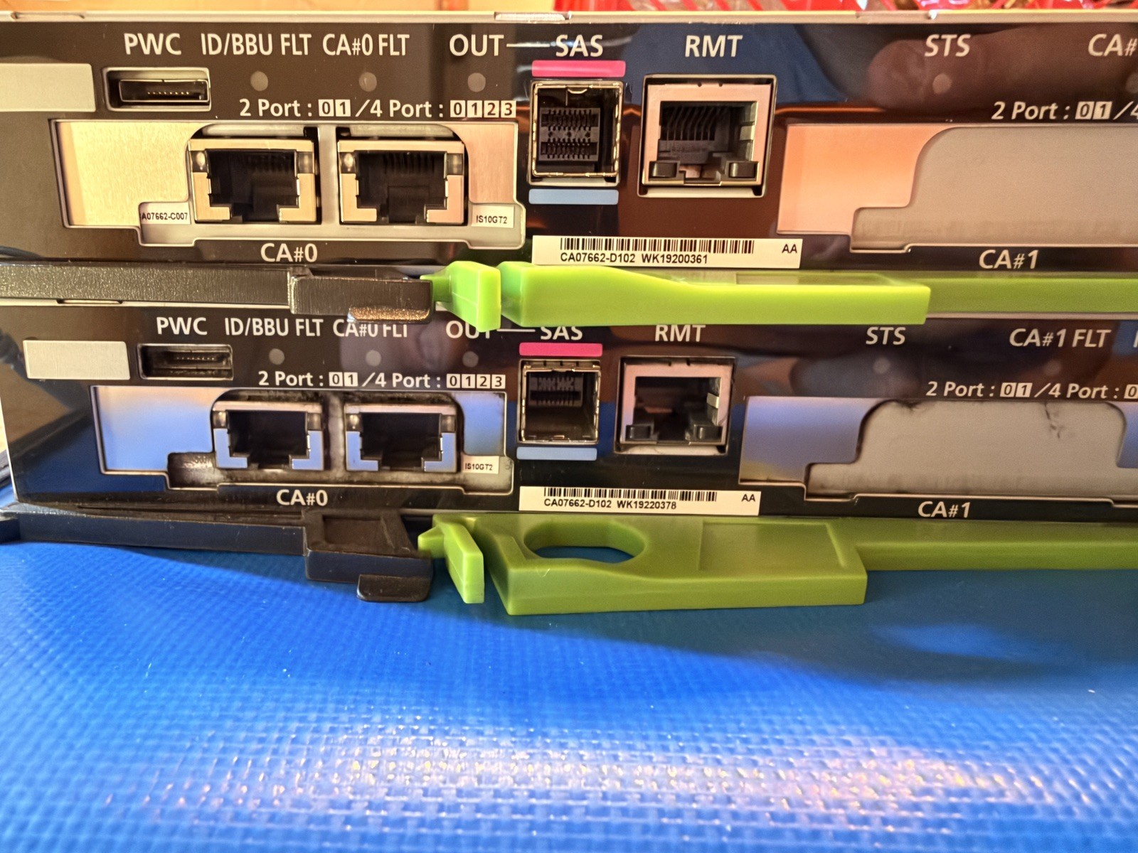 Fujitsu ETERNUS DX100 S4 Controller Module CA07662-D102 + 2x 10GBit iSCSI Ports