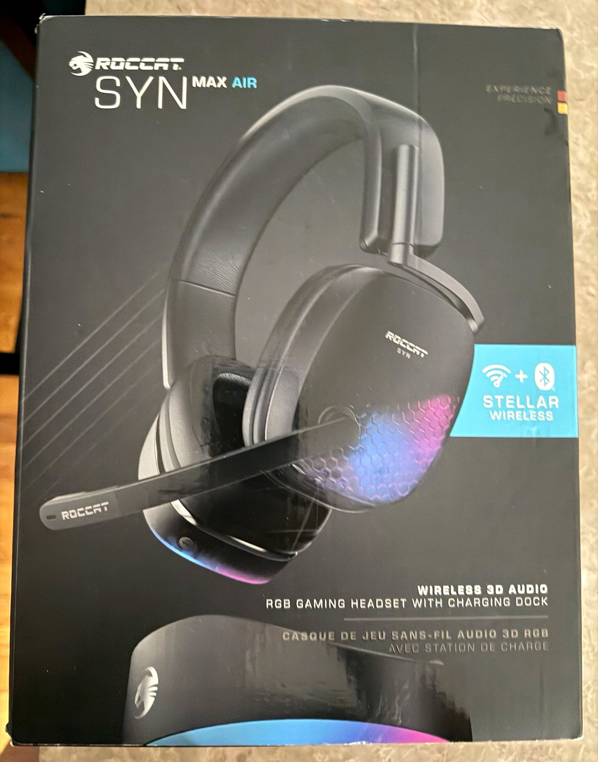 ROCCAT Syn Max Air Wireless RGB Gaming Headset Boom Mic w/ Charging Dock