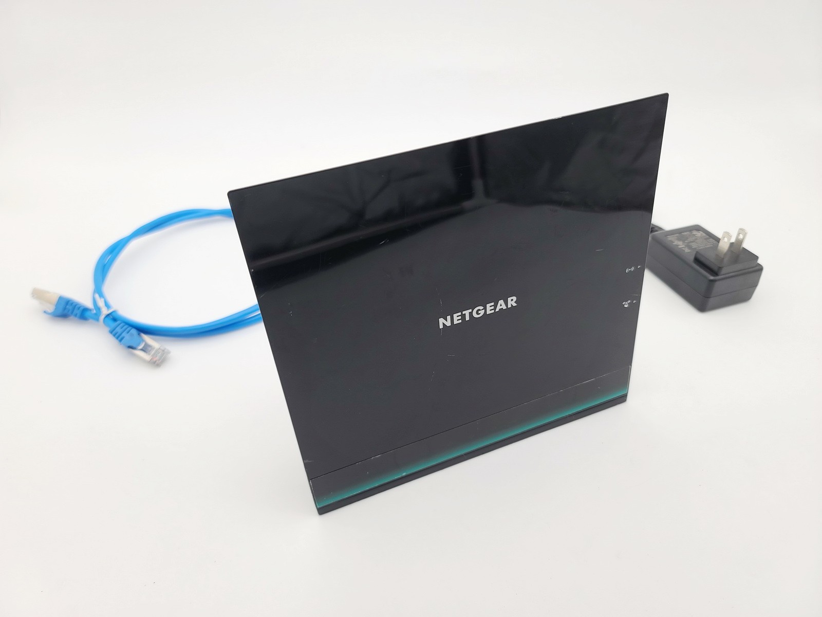 NETGEAR R6300 AC1750 SMART WI-FI DUAL-BAND GIGABIT WIRELESS ROUTER 1300 MBPS