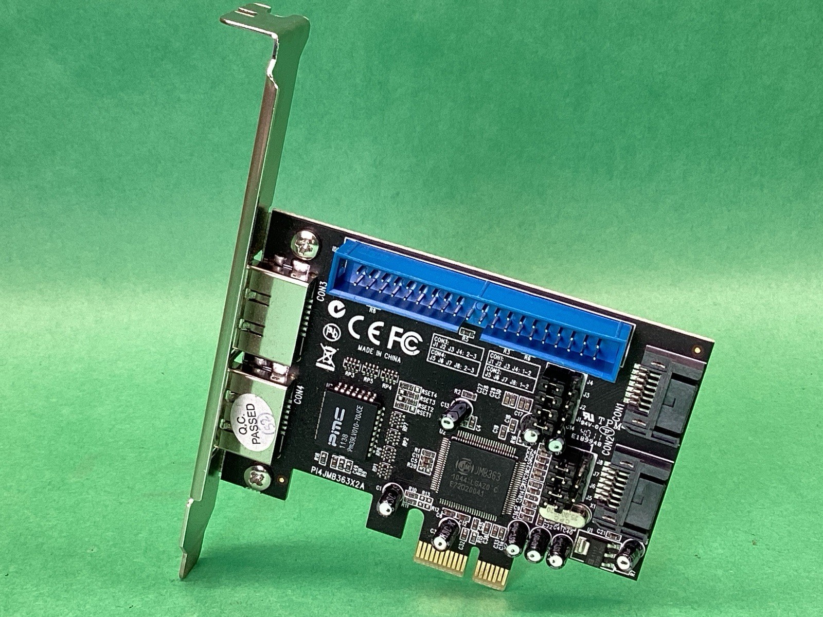 Vantec UGT-IS100R 4+1 SATA II 300 & PATA PCI-E Combo Host Card W/RAID