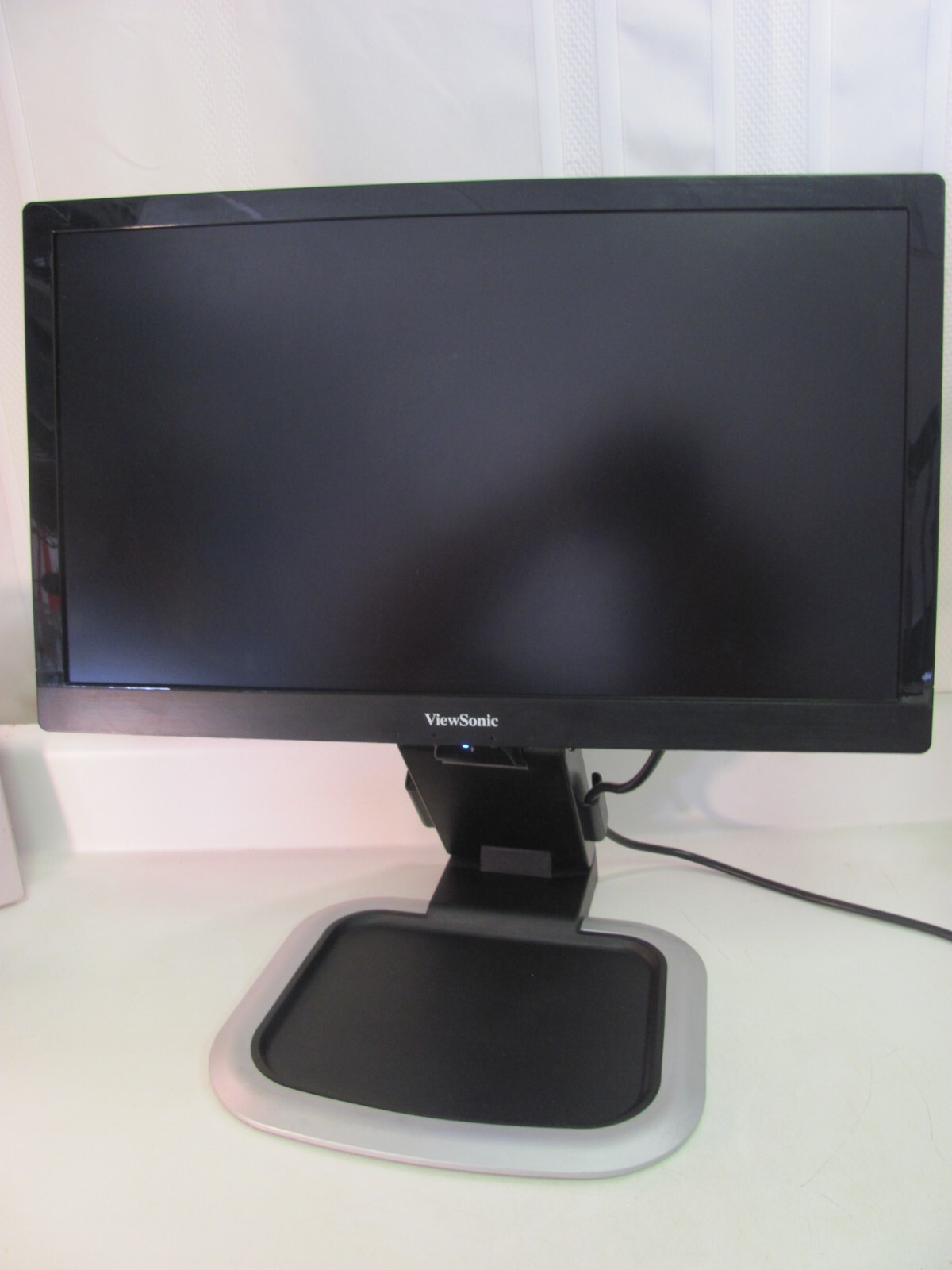 ViewSonic VS16162 VA2055Sm Monitor 19" LCD 60 Hz with Stand