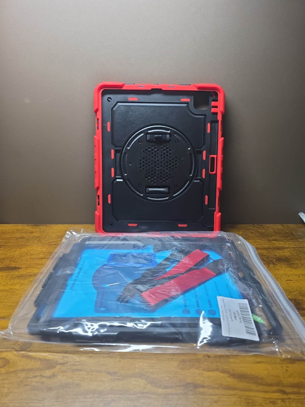 SEYMAC Case for iPad Pro 13 Inch M5 2025 / M4 2024, Heavy Duty Shockproof RED