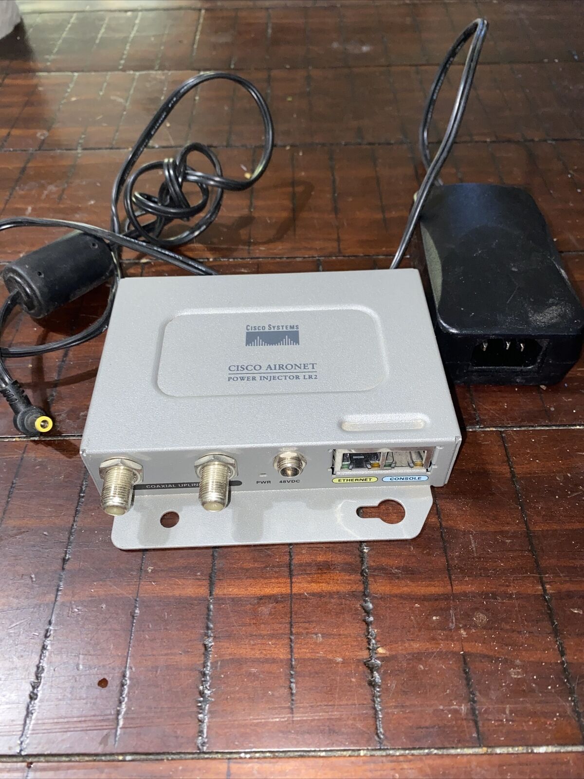 Cisco AIR-PWRINJ-BLR2 Aironet Power Injector LR2 with power supply - Great Shape