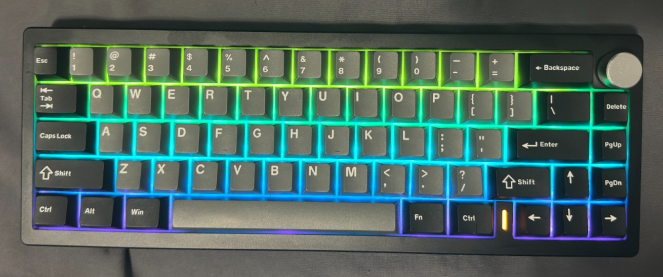 YUNZII AL68 Wireless Aluminum CNC Mechanical Keyboard  (Black/Milk V2 Switches)