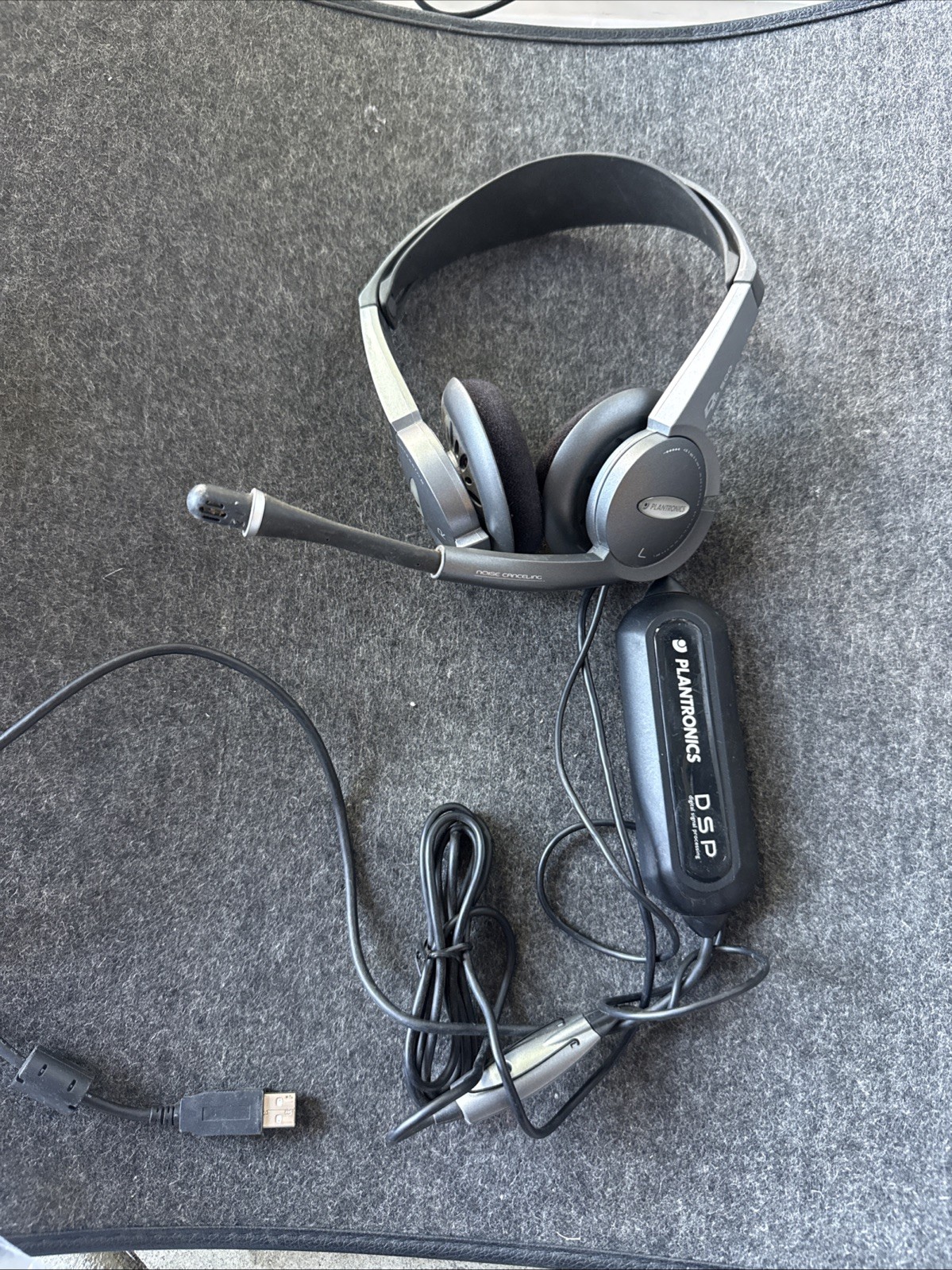 Plantronics DSP-500 USB Gaming and Multimedia Headset