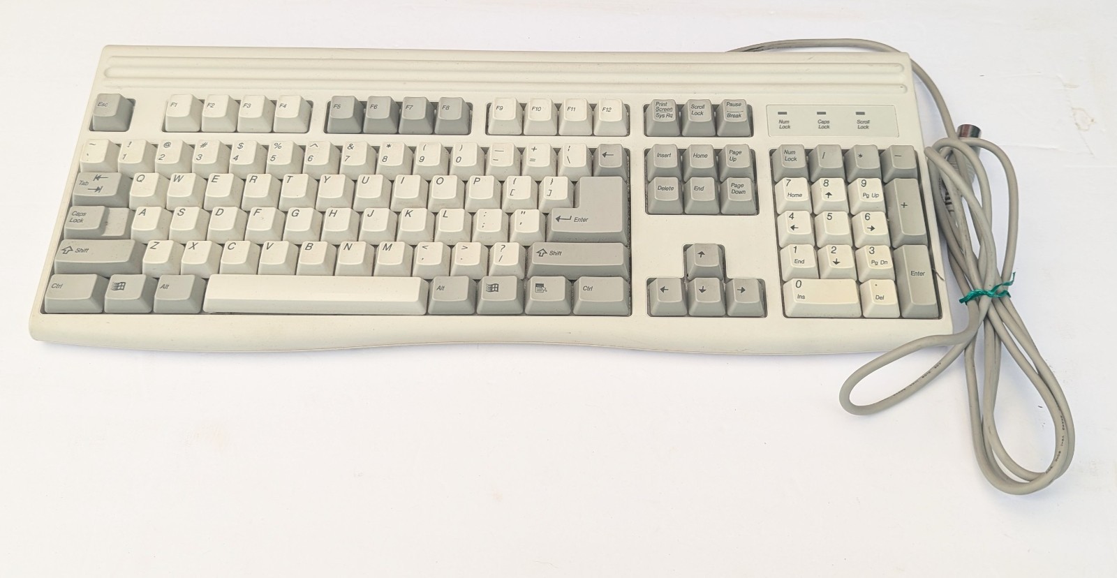 MITSUMI Vintage Model KPQEA4ZA COMPUTER KEYBOARD Five Pin Male Connection