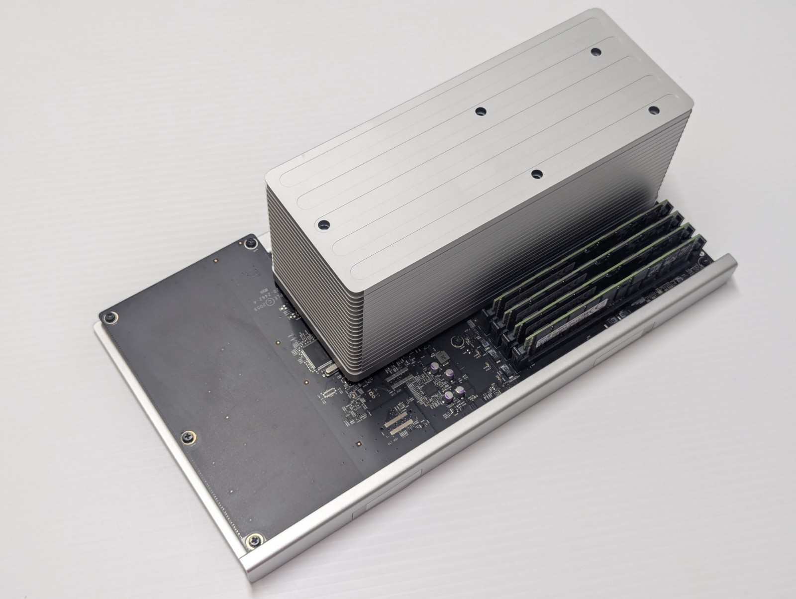2010-2012 Mac Pro Upgrade Tray 3.46 6 Core X5690 64GB 1333 Ram