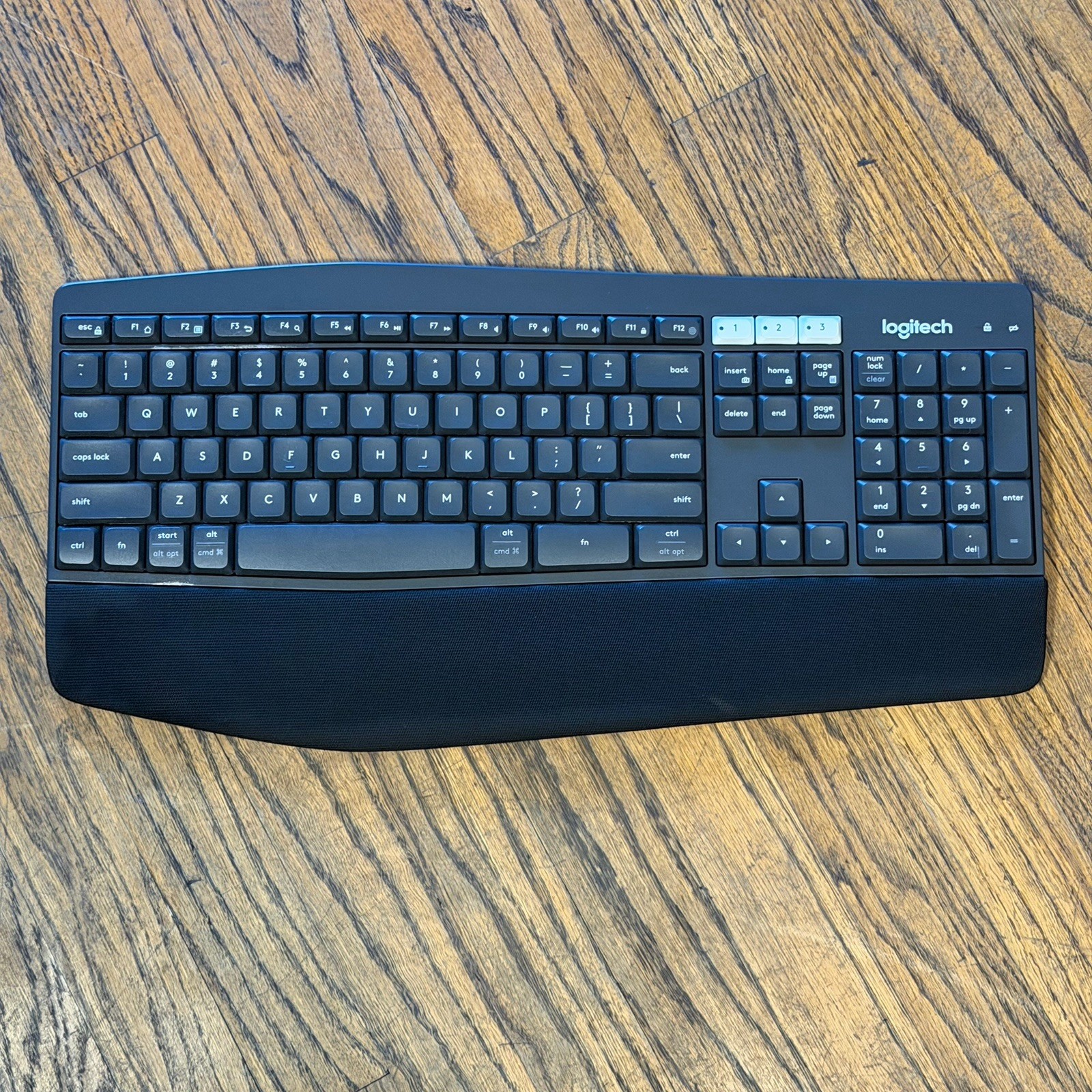 Logitech - K850 (MK850) Performance Full-size Wireless Keyboard /No dongle