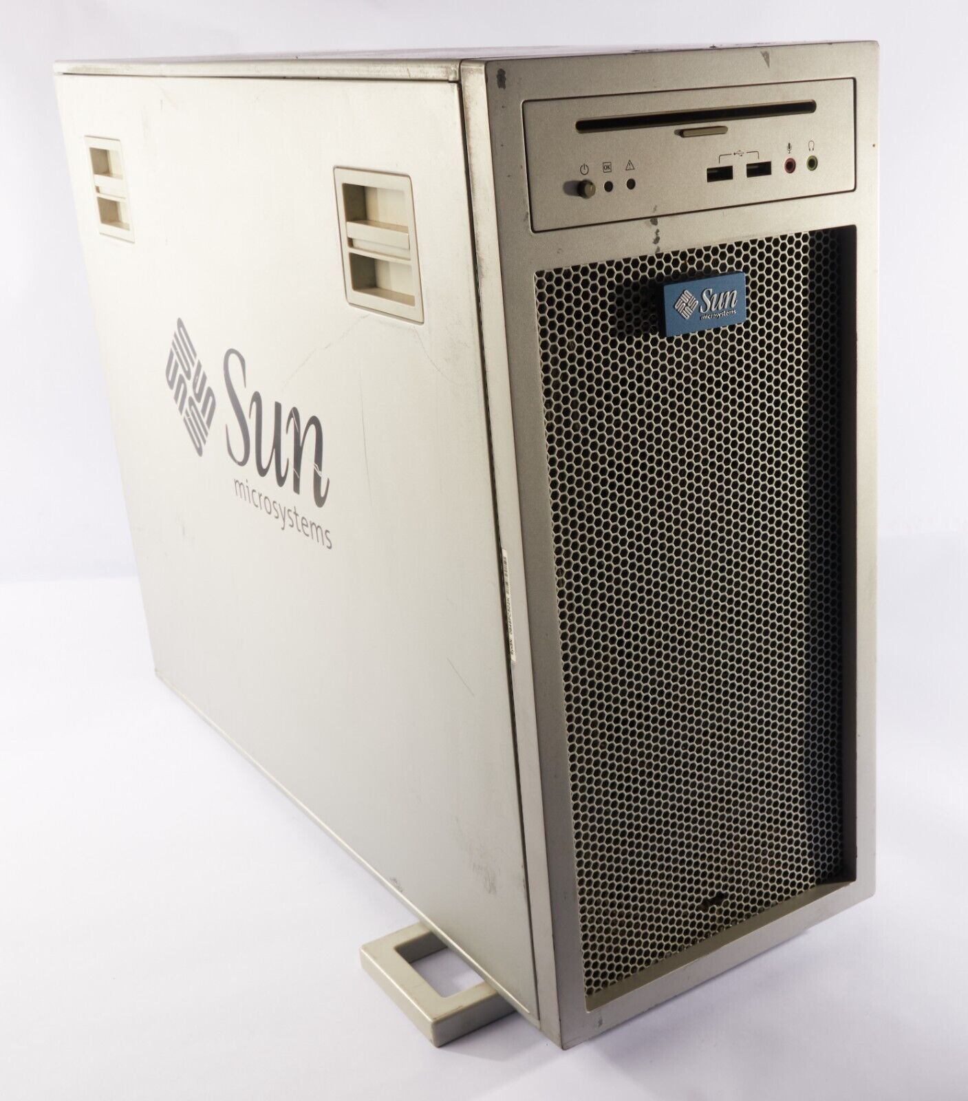 Sun Microsystems Ultra 45 Workstation Dual 1.6GHz - 6GB - 250GB - NO OS #2