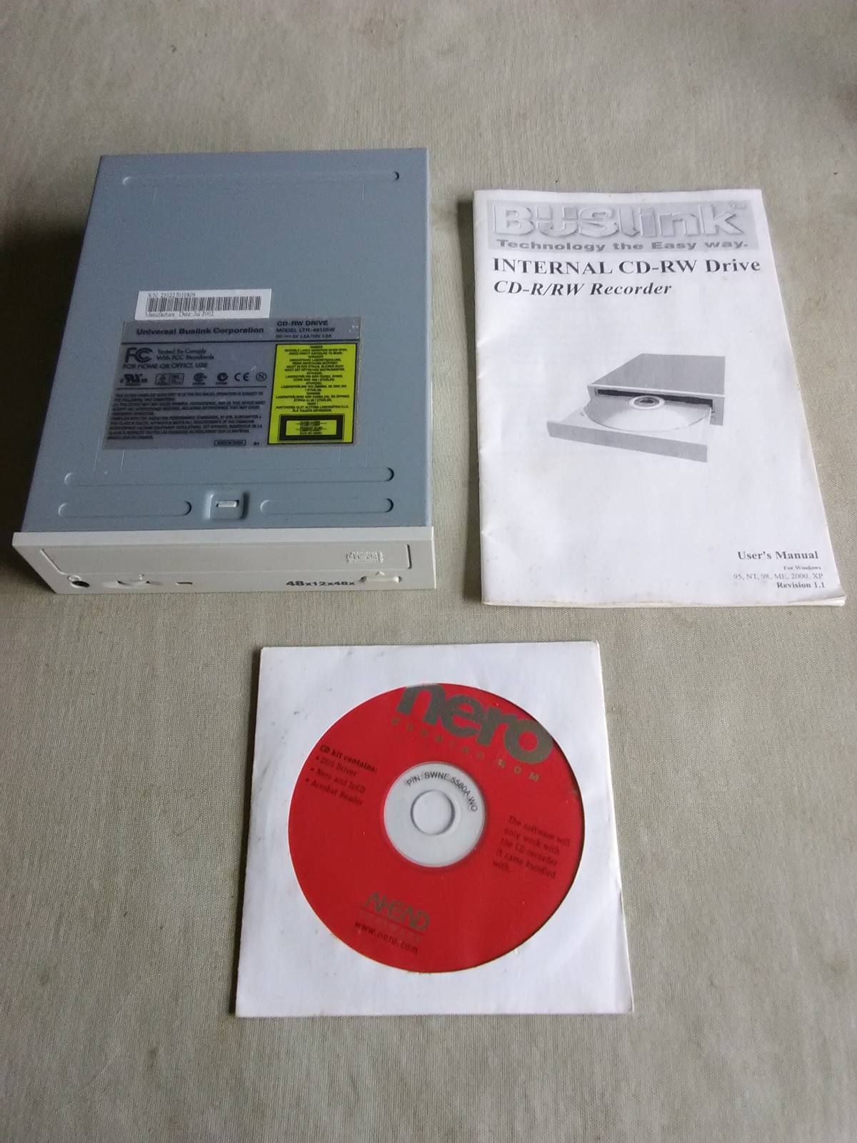 Buslink Internal 48X12X48 CD-RW Drive Model LTR-48125W Nero
