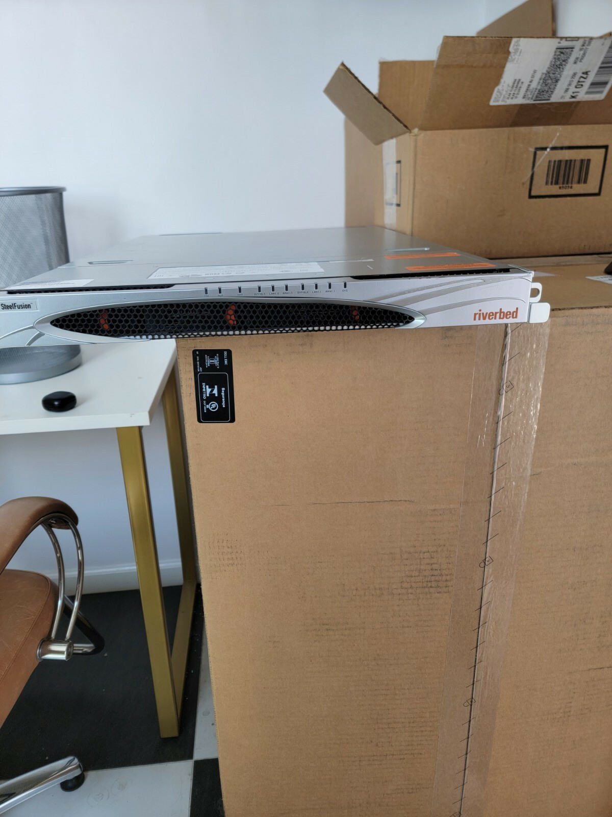 Riverbed SteelFusion 2100 Application Accelerator / W1 License / SFED-02100-B010