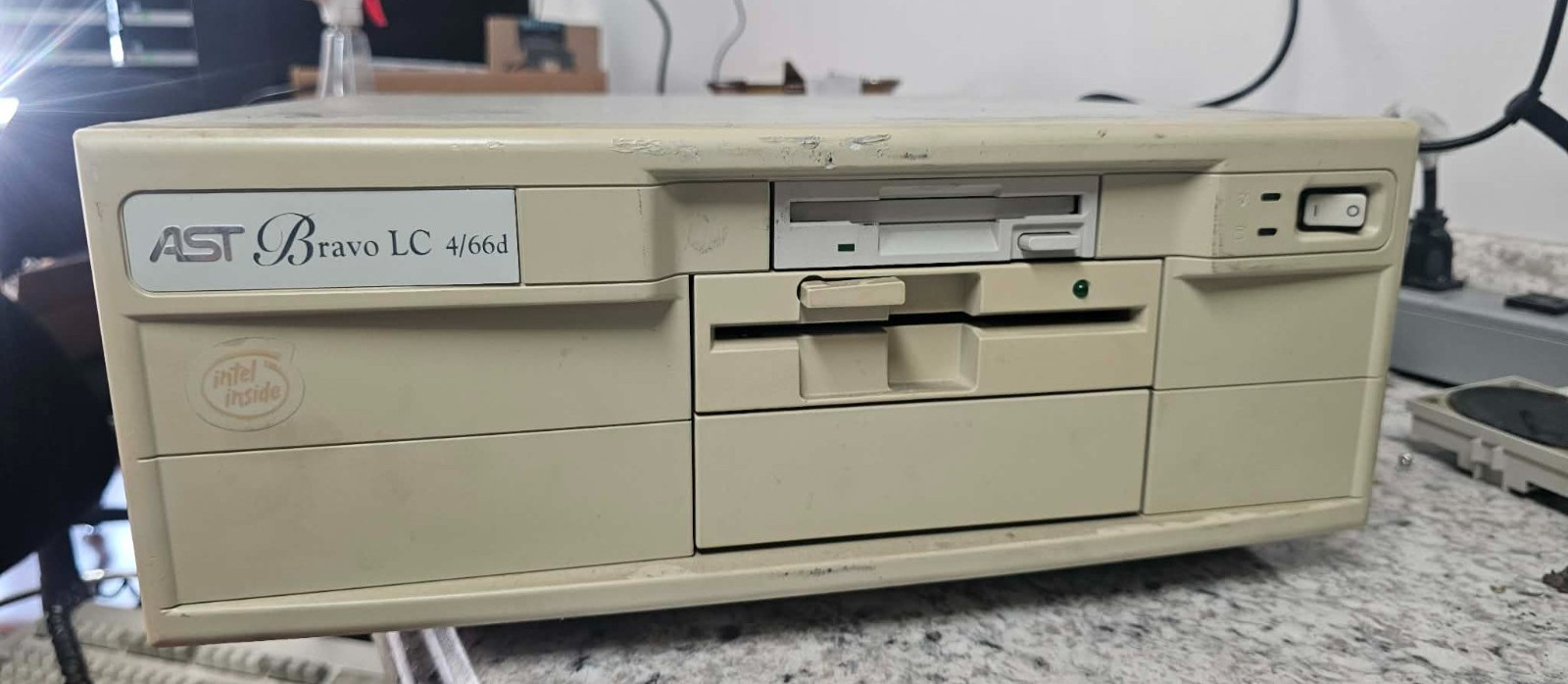 AST Bravo LC 4/66d Vintage Desktop Computer Socket 3 Tested Power & Post Clean