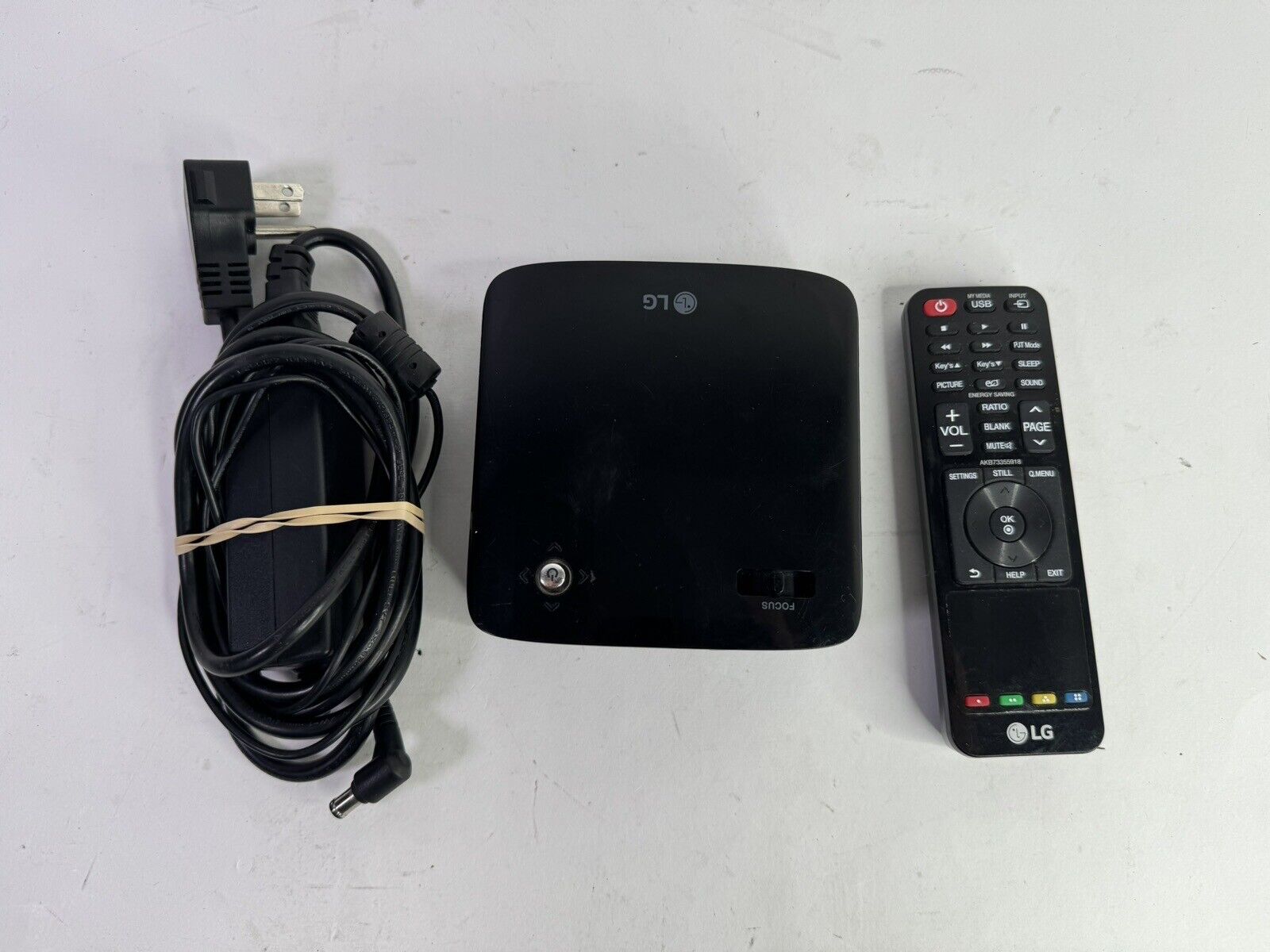 LG PH150B  Wireless Projector Mini Beam LED Bluetooth