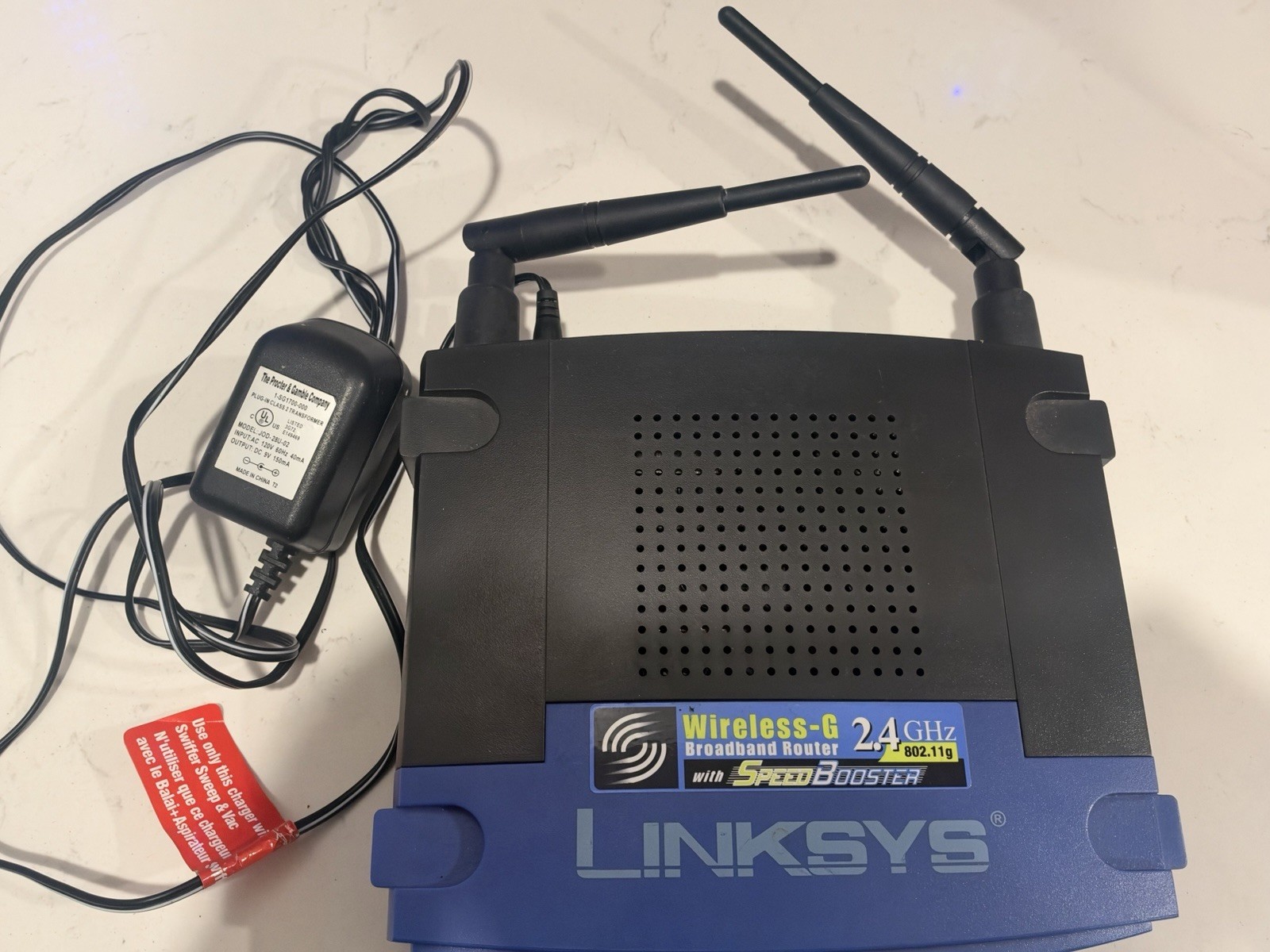 Linksys Wireless G 2.4 GHz Broadband Router WRT54G 4 Port Switch W/ Power Cord