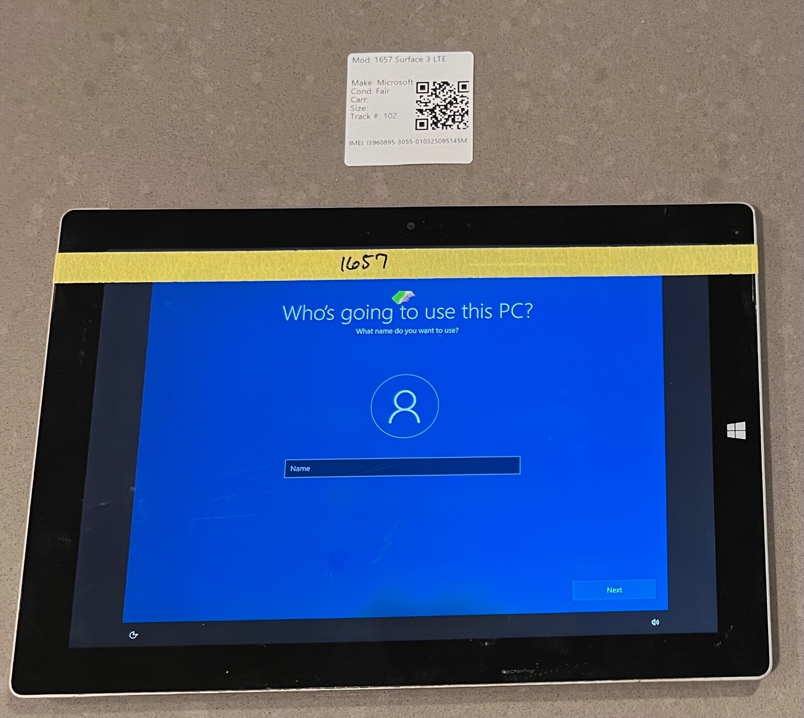 As-is Microsoft Surface 3 (10.8) 1657 (Wi-Fi+4G) Intel x7-Z8700/128GB/4GB/Pro A2