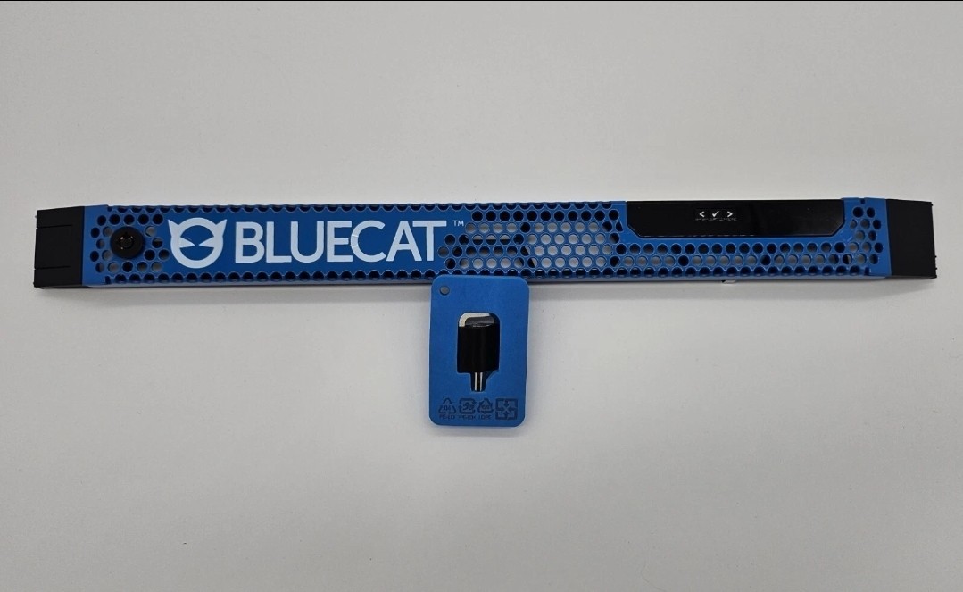 BlueCat Networks Server Front Bezel DP/N 0YRM4W OEM New Open Box With Key
