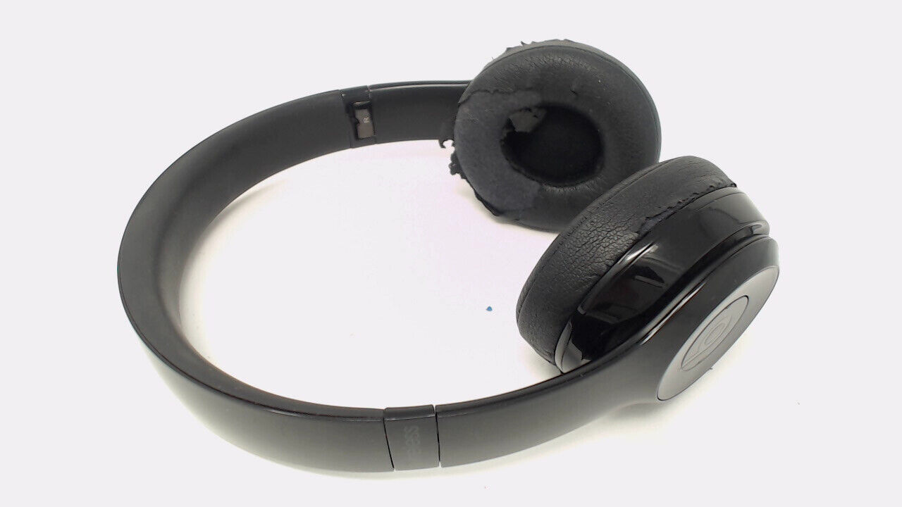 Beats Solo 3 Wireless A1796 Headphones Glossy Black PEELING EARPADS