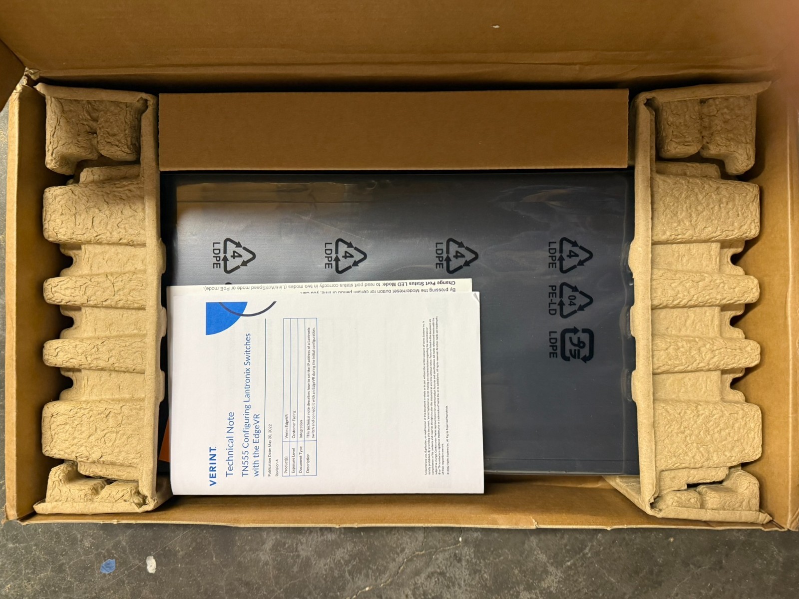 Lantronix SM24TAT2SA-VT 24-Port Gigabit PoE+ Managed Switch Open Box