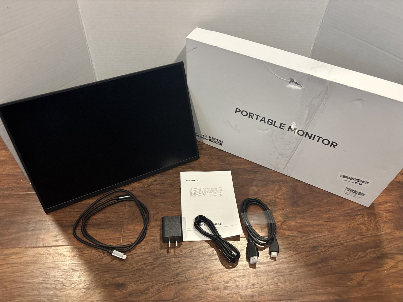 MAFNKOU portable monitor 16 Inch VESA COMPATIBLE