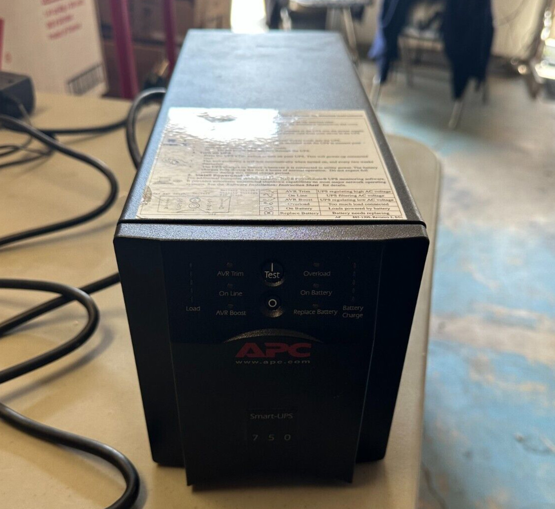 APC UPS SUA750 Electric Power Supply
