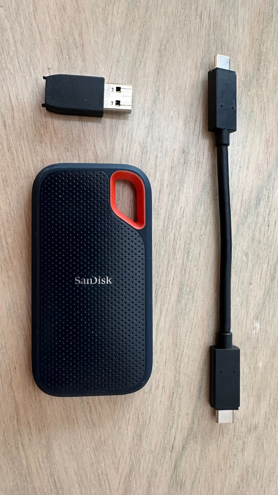 SanDisk Extreme V2 4TB USB-C Portable External SSD (SDSSDE61-4T00) - 99% HEALTH