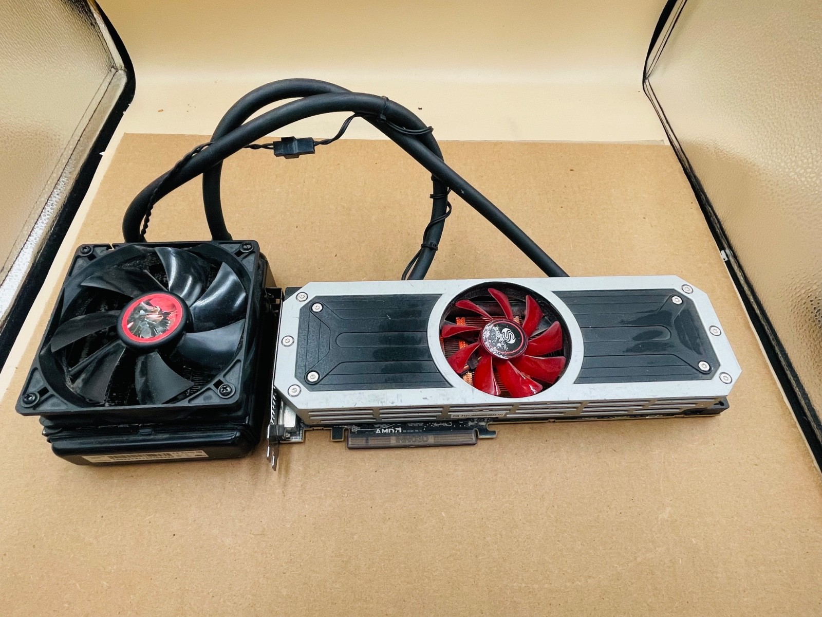 Sapphire Radeon R9 295X2 8GB GDDR5 DVI-D Quad Mini DP PCI-Express Graphics Card 