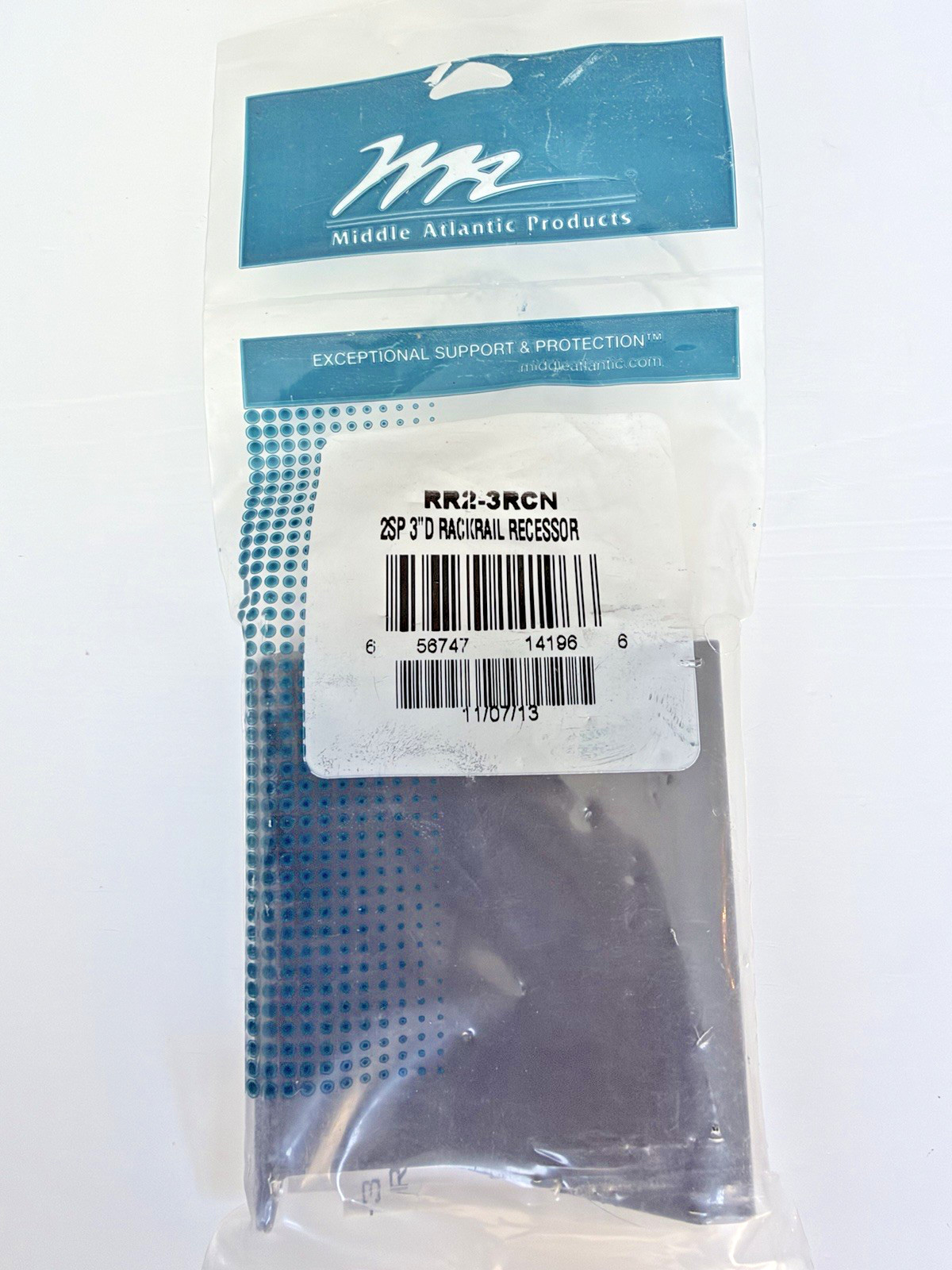 Middle Atlantic RR2-3RCN 2U Rack Rail Rackrail Recessor Pair 3" Deep AV Rack NOS