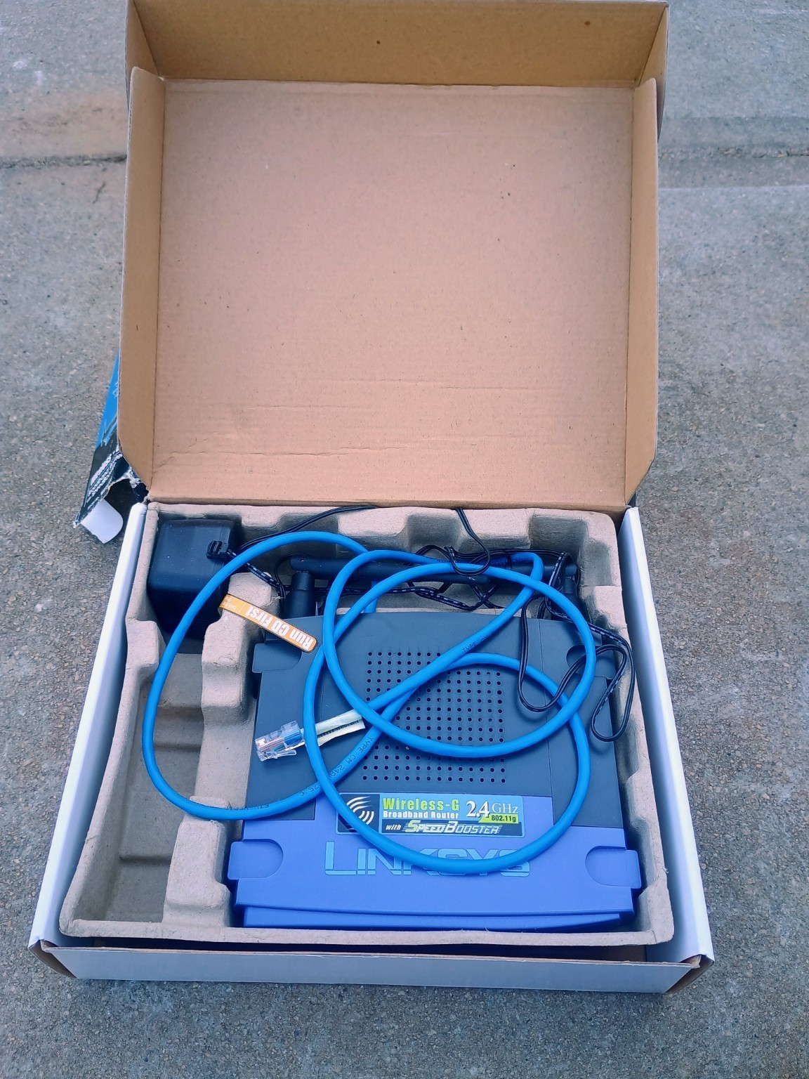 Linksys WRT54GS Wireless-G Broadband Router SpeedBooster 2.4GHz w Box