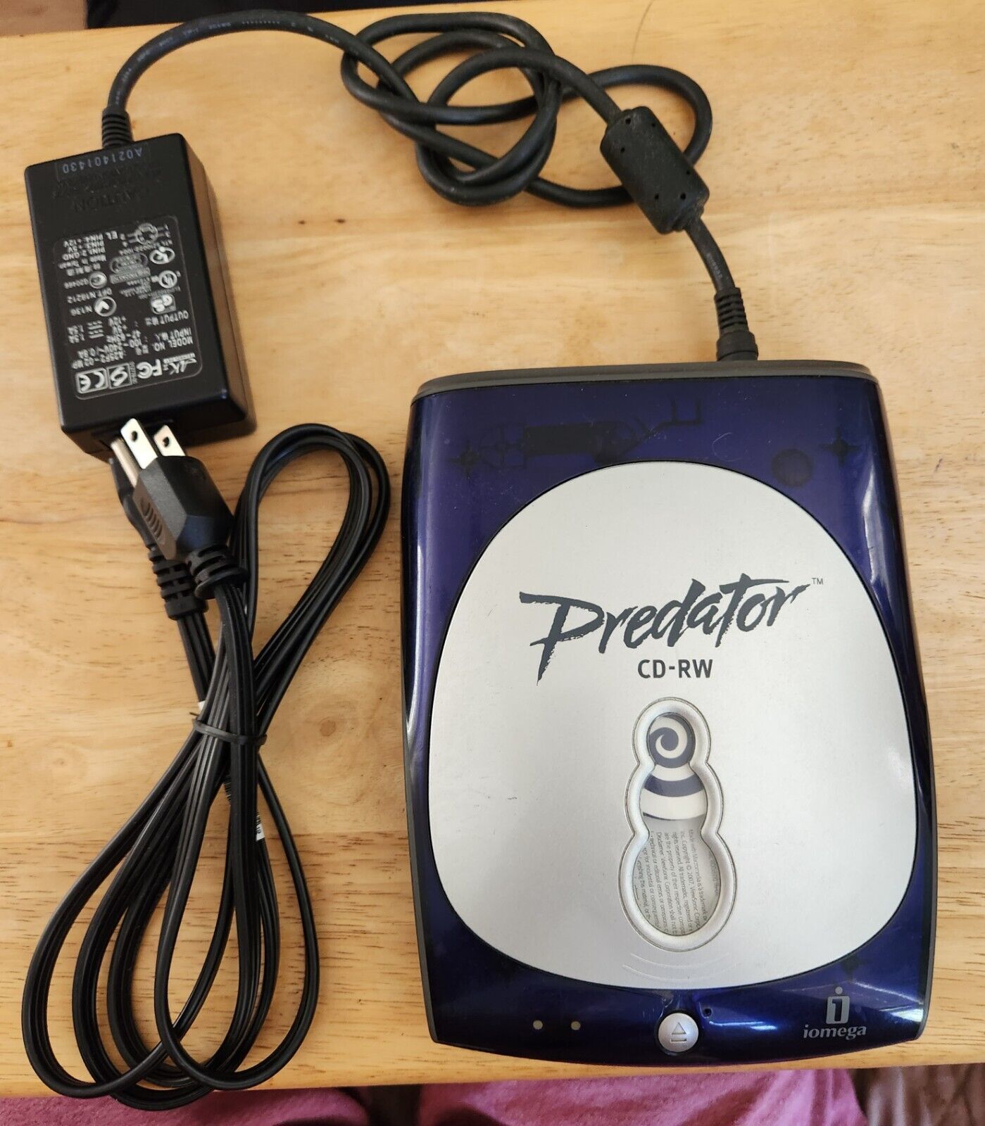 Iomega Predator by Lenova CD-RW CD Creator Burner w/Owner's Manual & All Cables