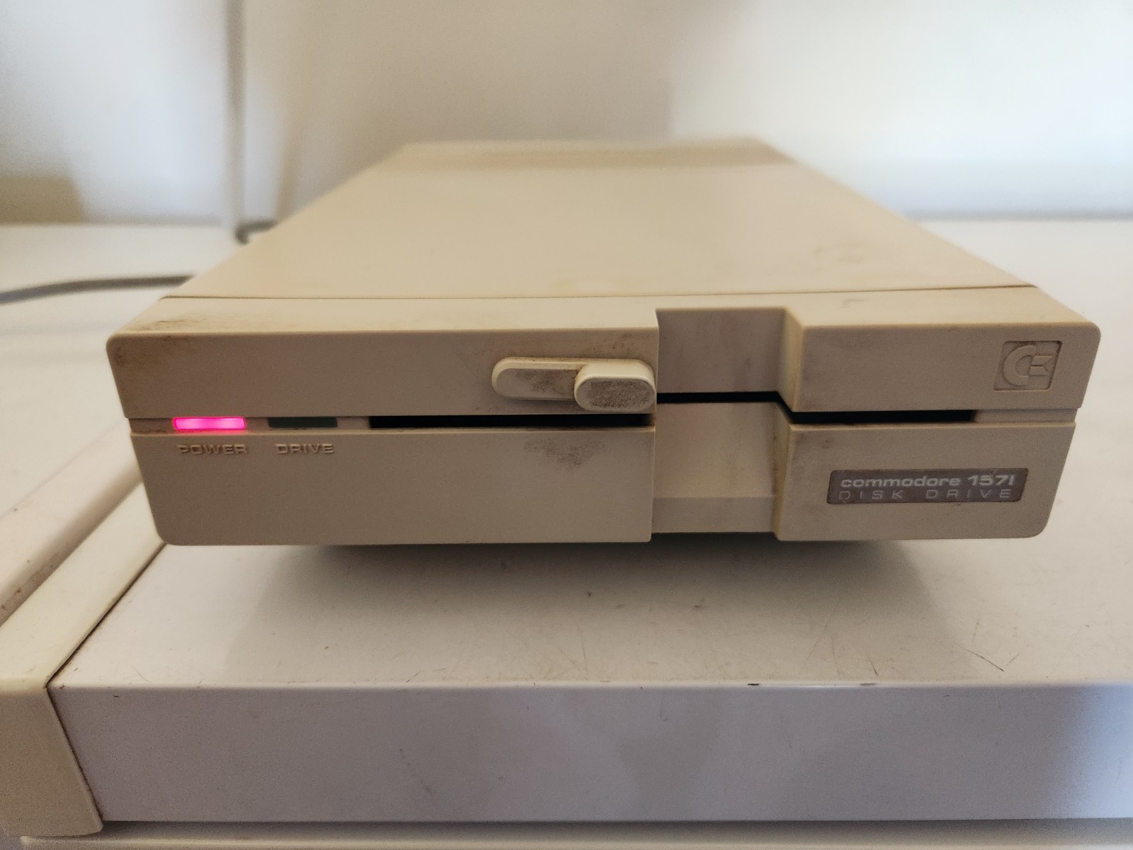 Vintage Commodore 1571 Disk Floppy Drive 5.25" Powers On - PARTS OR REPAIR